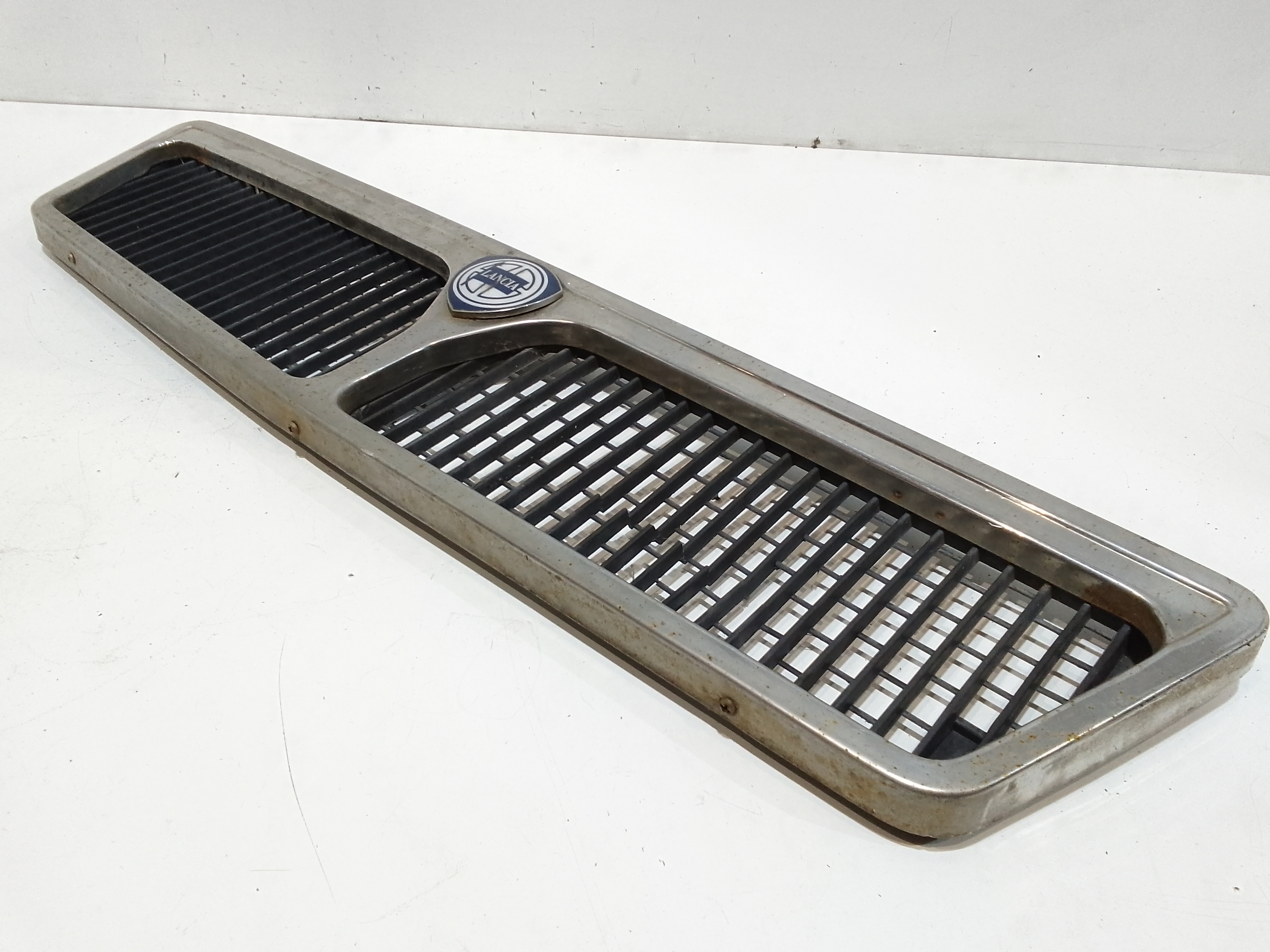 Mascherina anteriore per Lancia Beta coup (1972 - 1984)