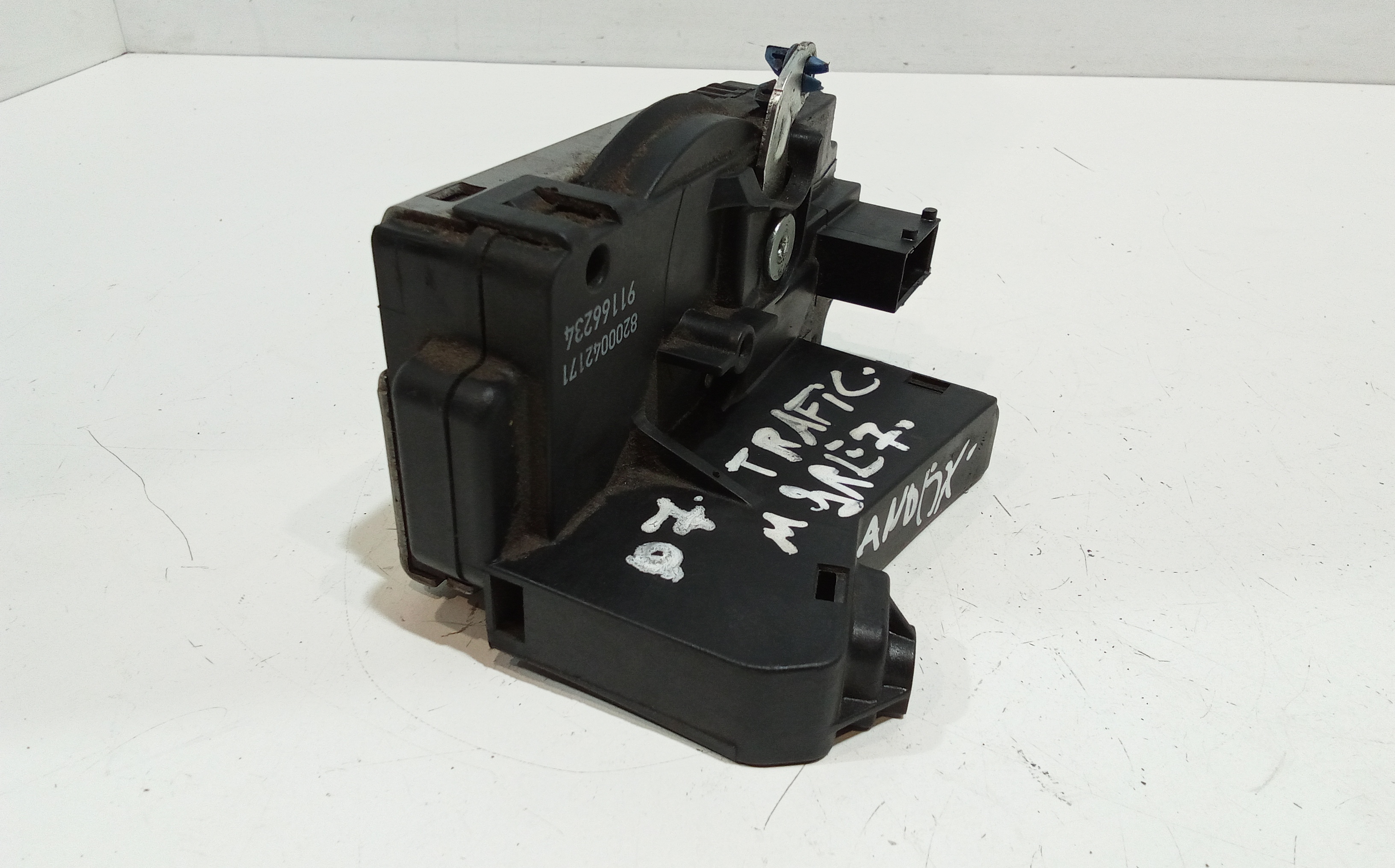 Serratura Anteriore Destra per Renault Trafic Furgone (2001 - 2007)