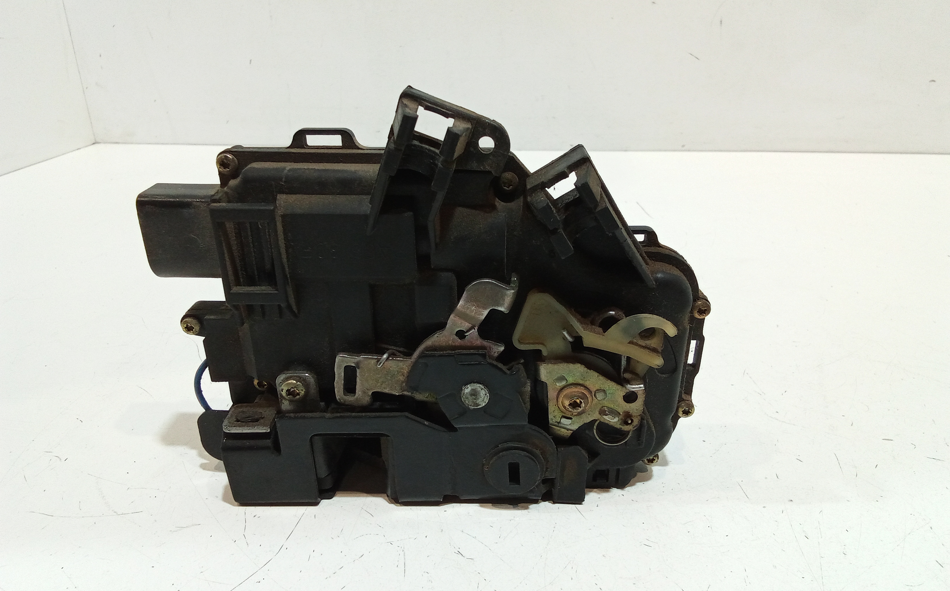 Serratura Posteriore destra per Audi A6 Avant Serie C5 (4b5) (97>04) (1997 - 2004)