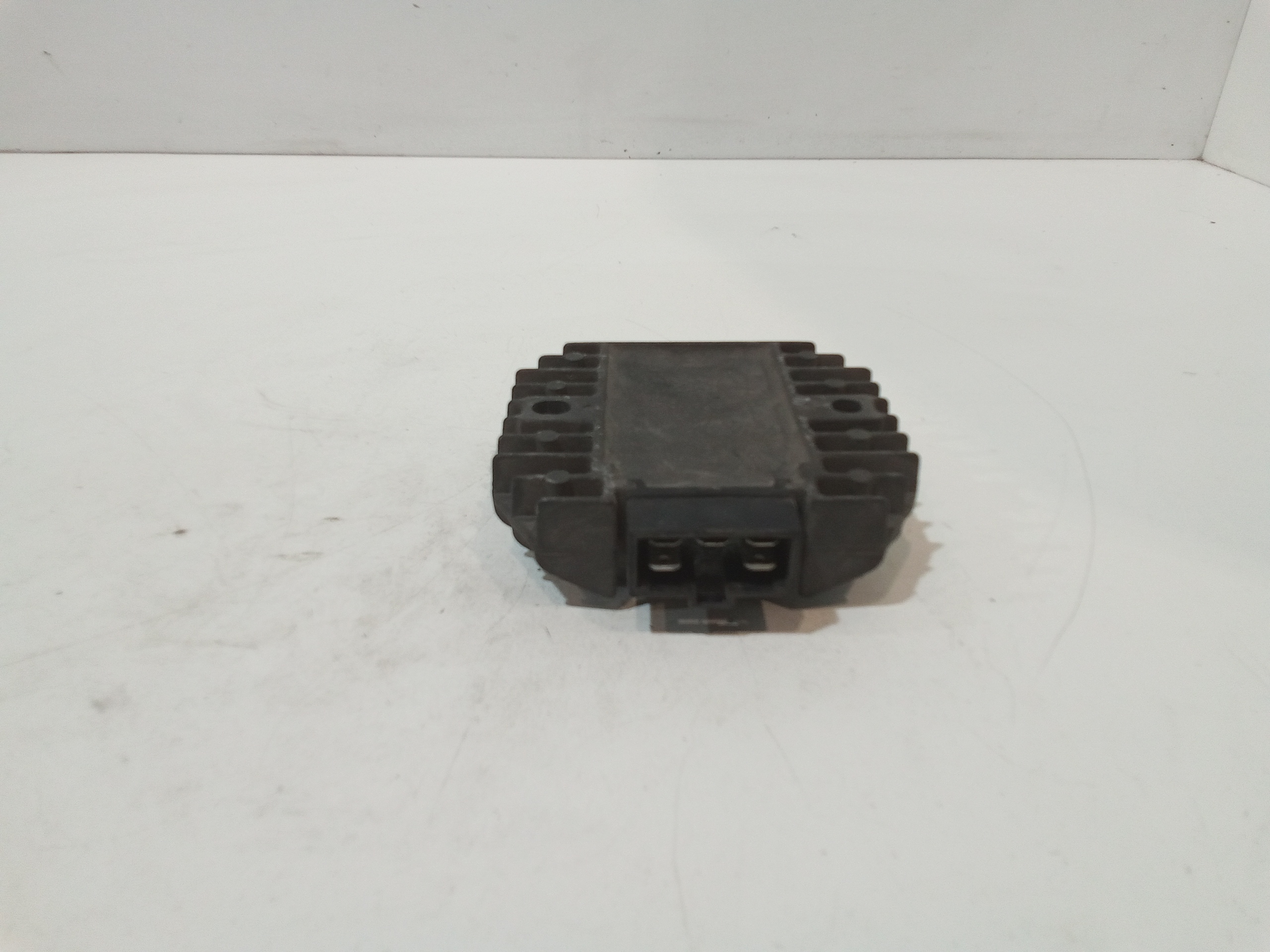 Regolatore di tensione per Yamaha Tmax 500cc (2001 - 2003)