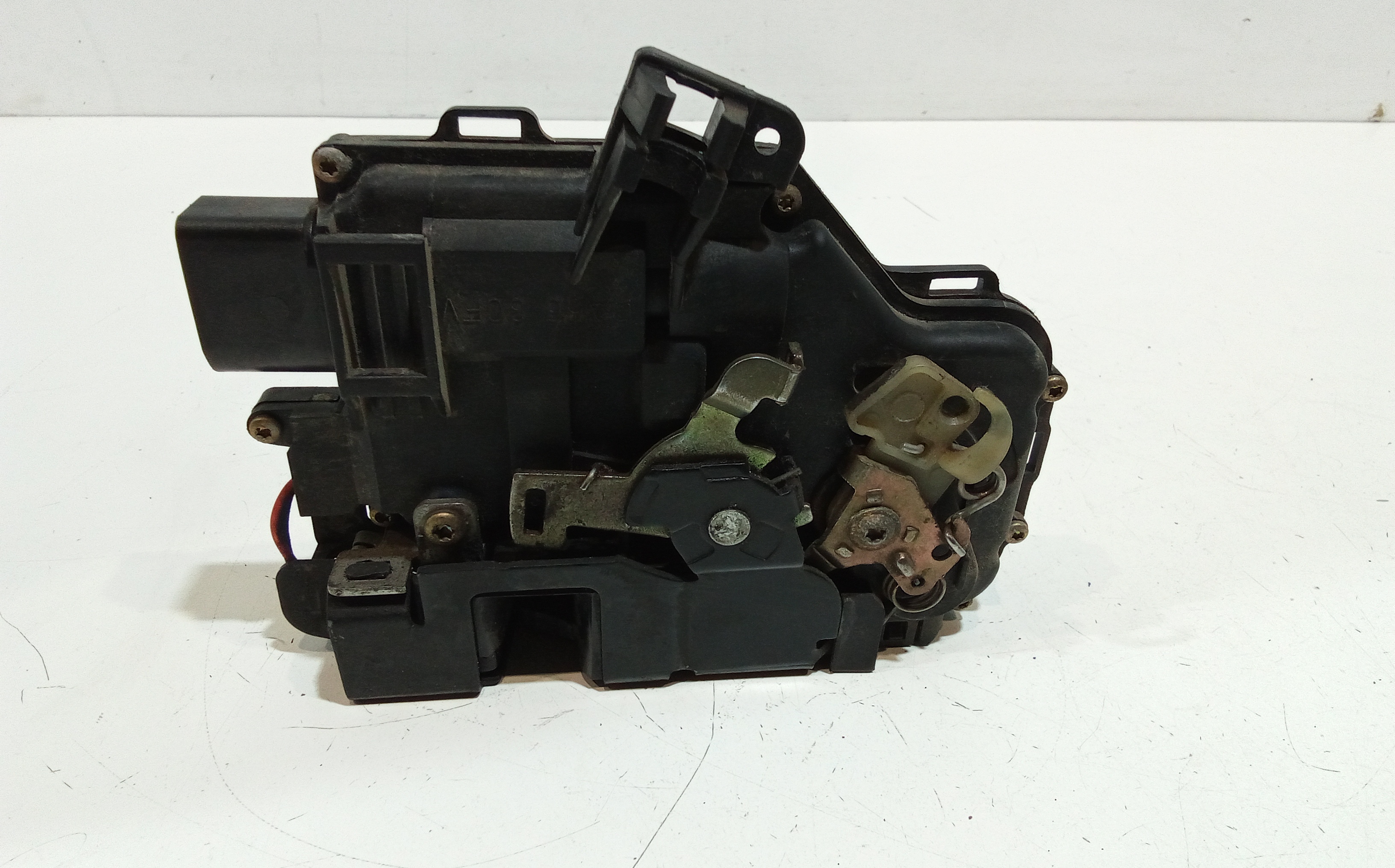 Serratura Anteriore Destra per Audi A6 Avant Serie C5 (4b5) (97>04) (1997 - 2004)