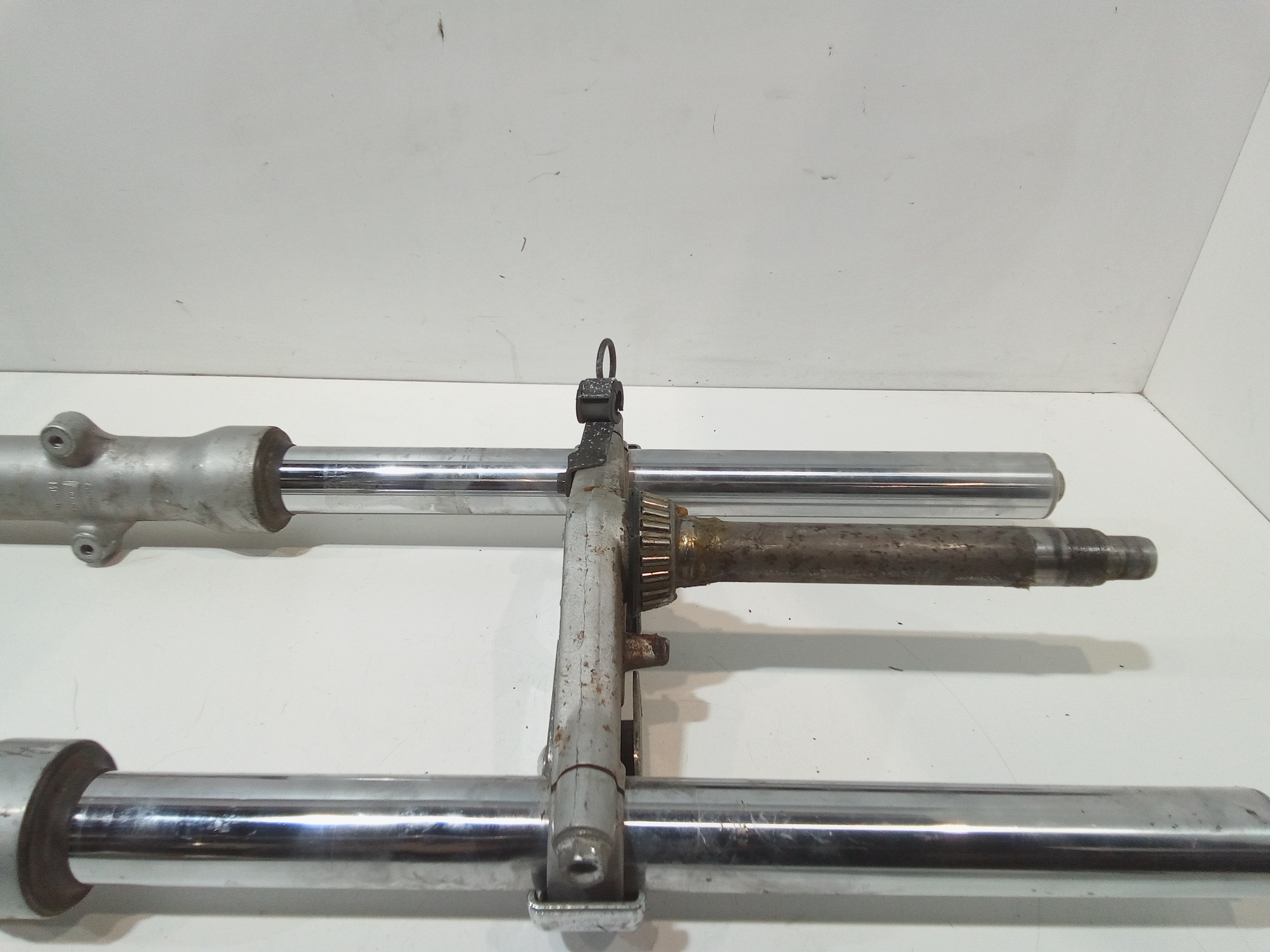 Forcina anteriore per Suzuki Marauder 250cc (1999 - 2006)