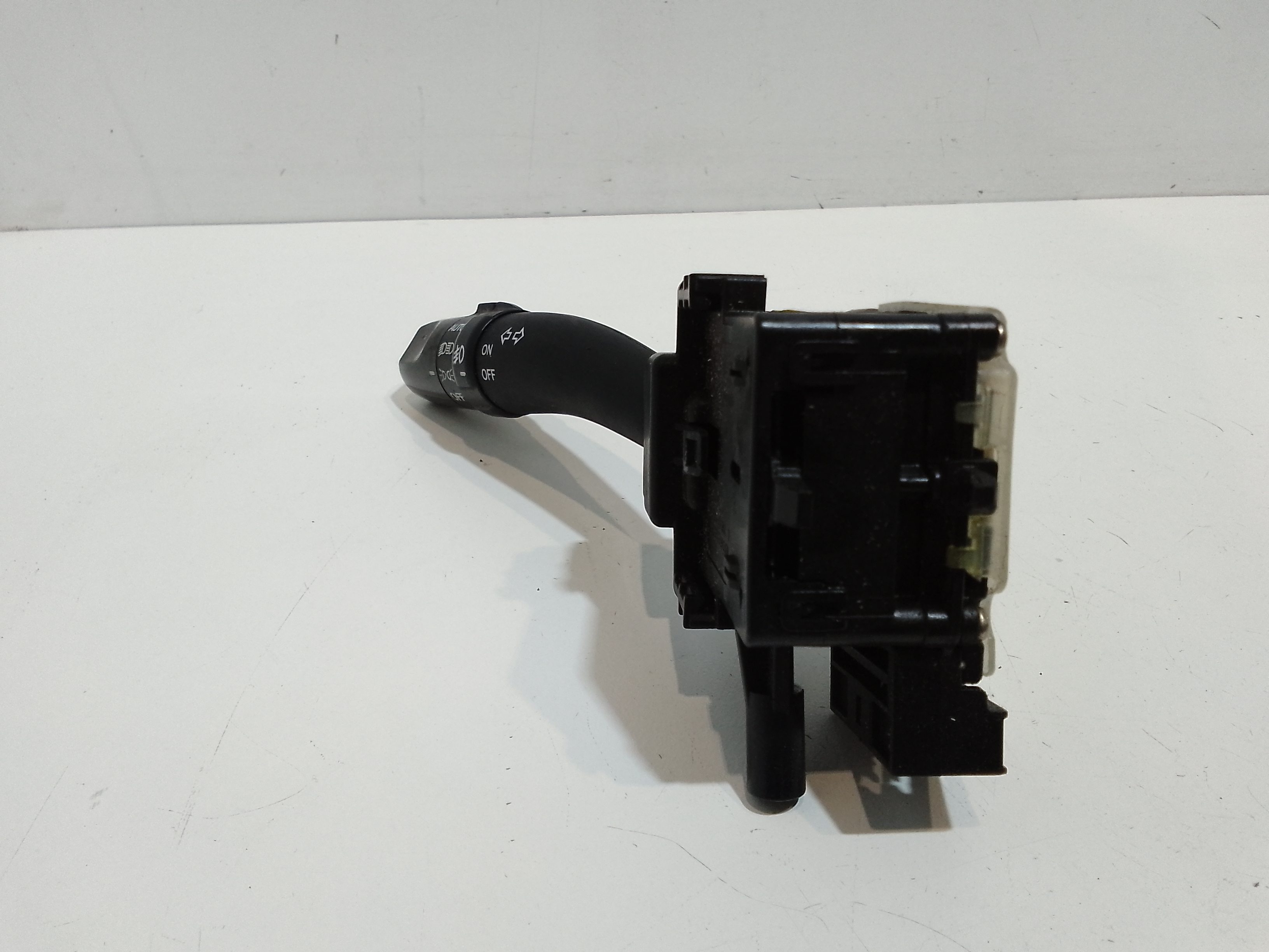 Devioluci sinistro per Kia Carens 2 Serie (2006 - In produzione)