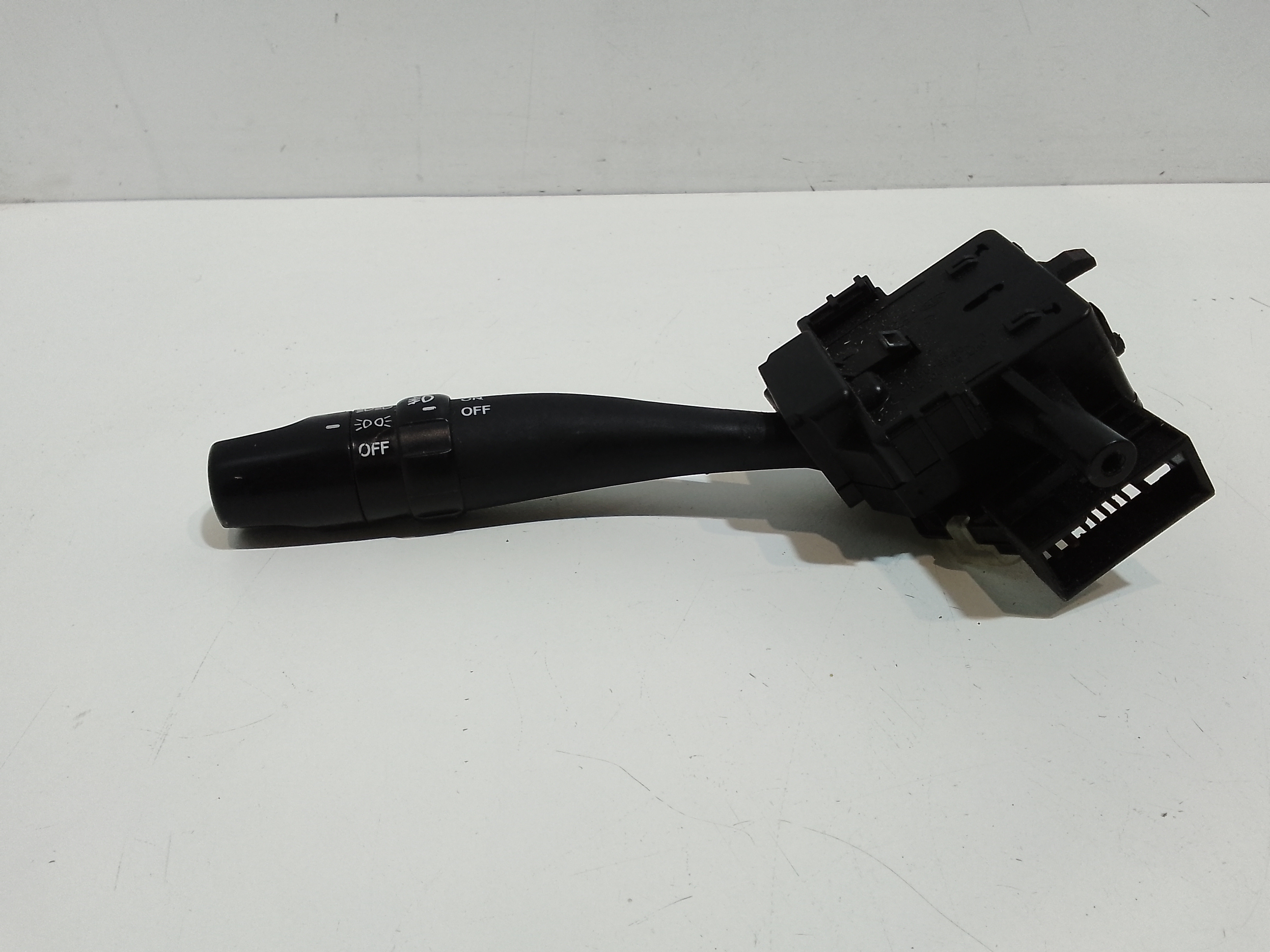 Devioluci sinistro per Kia Carens 2 Serie (2006 - In produzione)