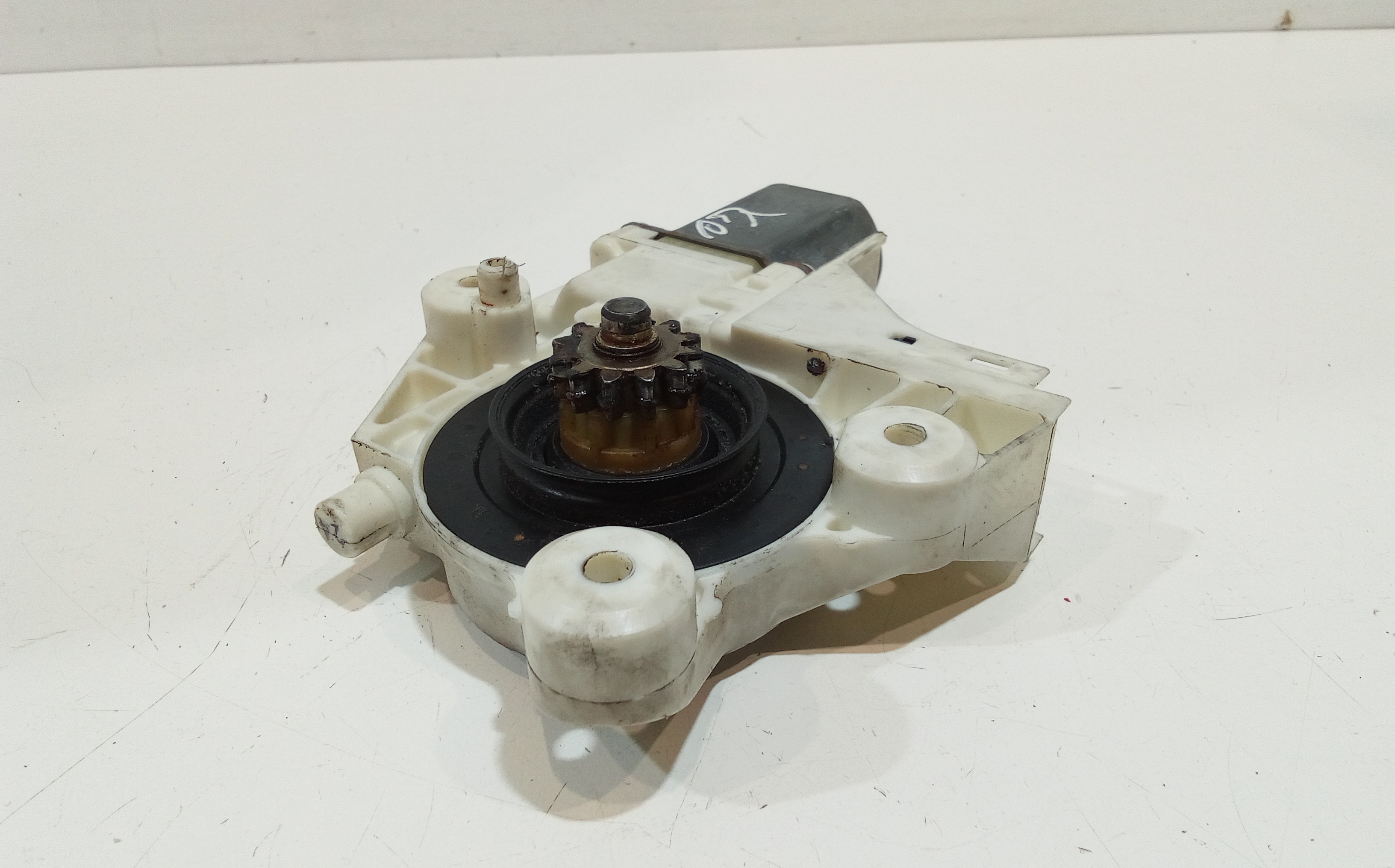 Motorino Alzavetro anteriore Sinistro per Ford Focus Berlina 3 Serie (2004 - 2008)