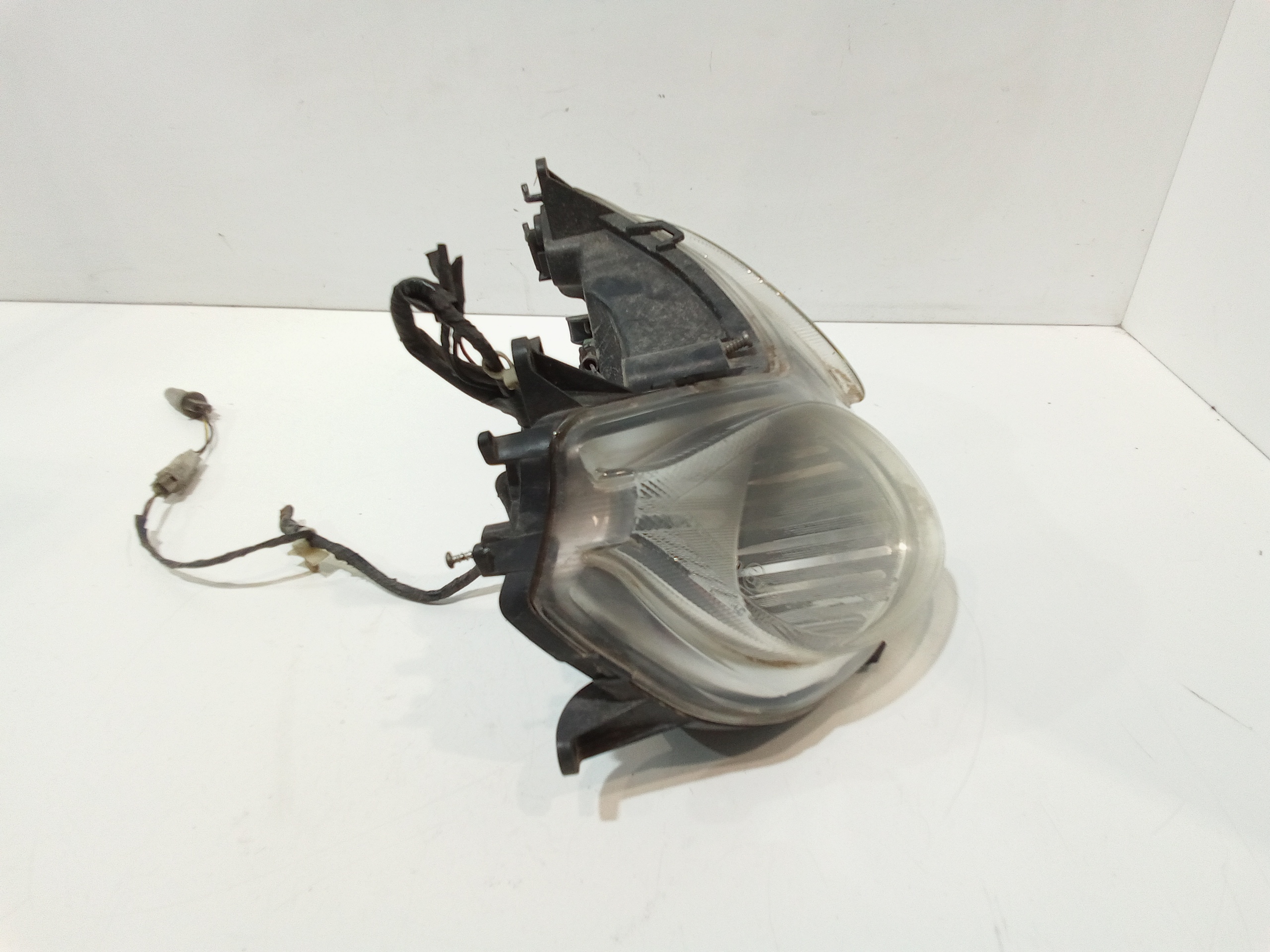 Faro anteriore per Piaggio Carnaby 200cc. (2007 - 2011)