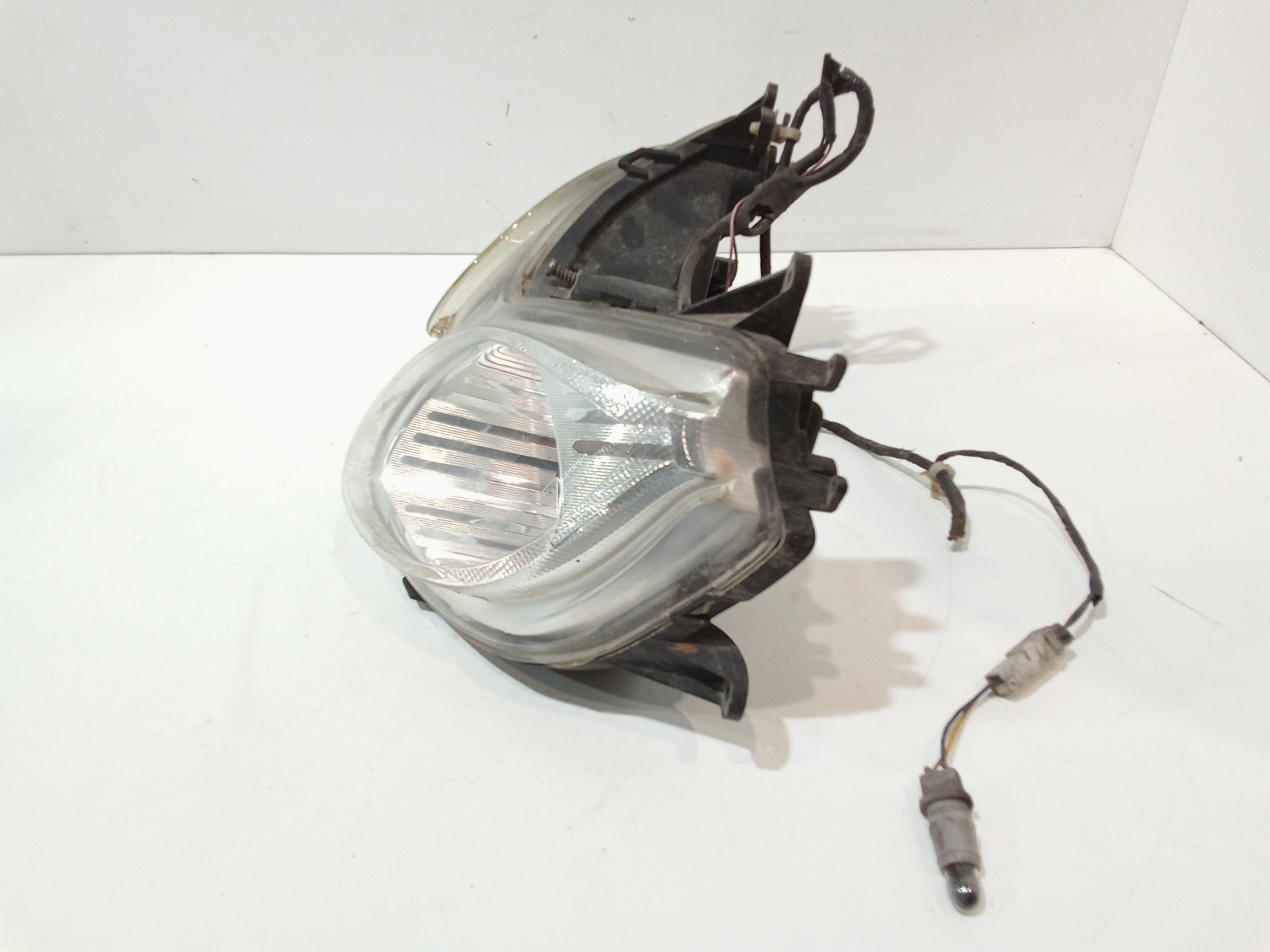 Faro anteriore per Piaggio Carnaby 200cc. (2007 - 2011)