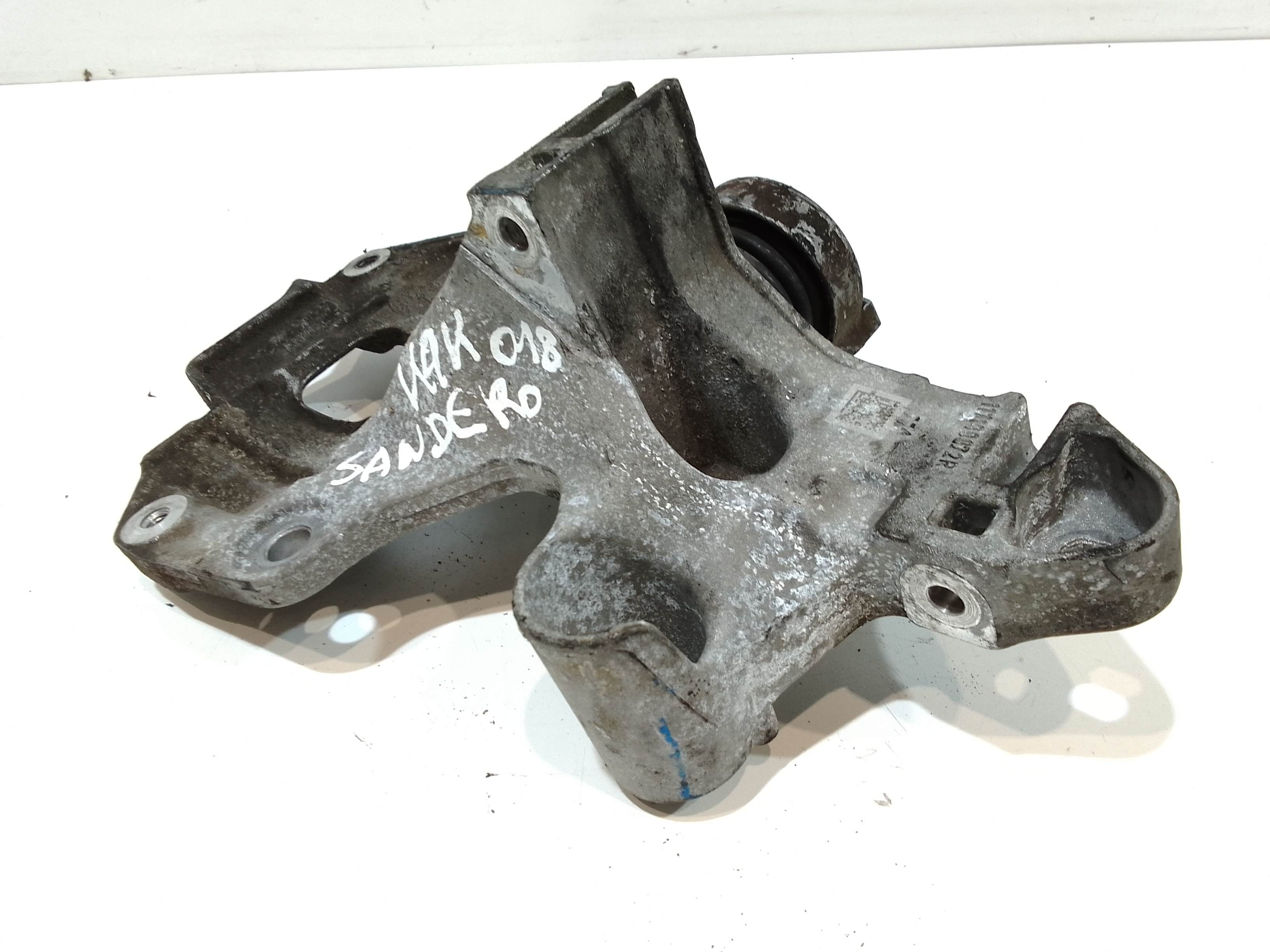 Supporto alternatore per Dacia Sandero Serie Ii (12>20) (2012 - 2020)