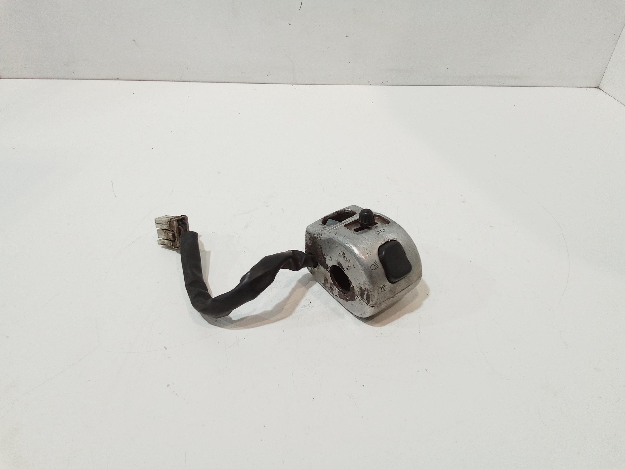 Commutatore Devioluci Sinistro per Piaggio Beverly 200 Serie (2001 - In produzione)