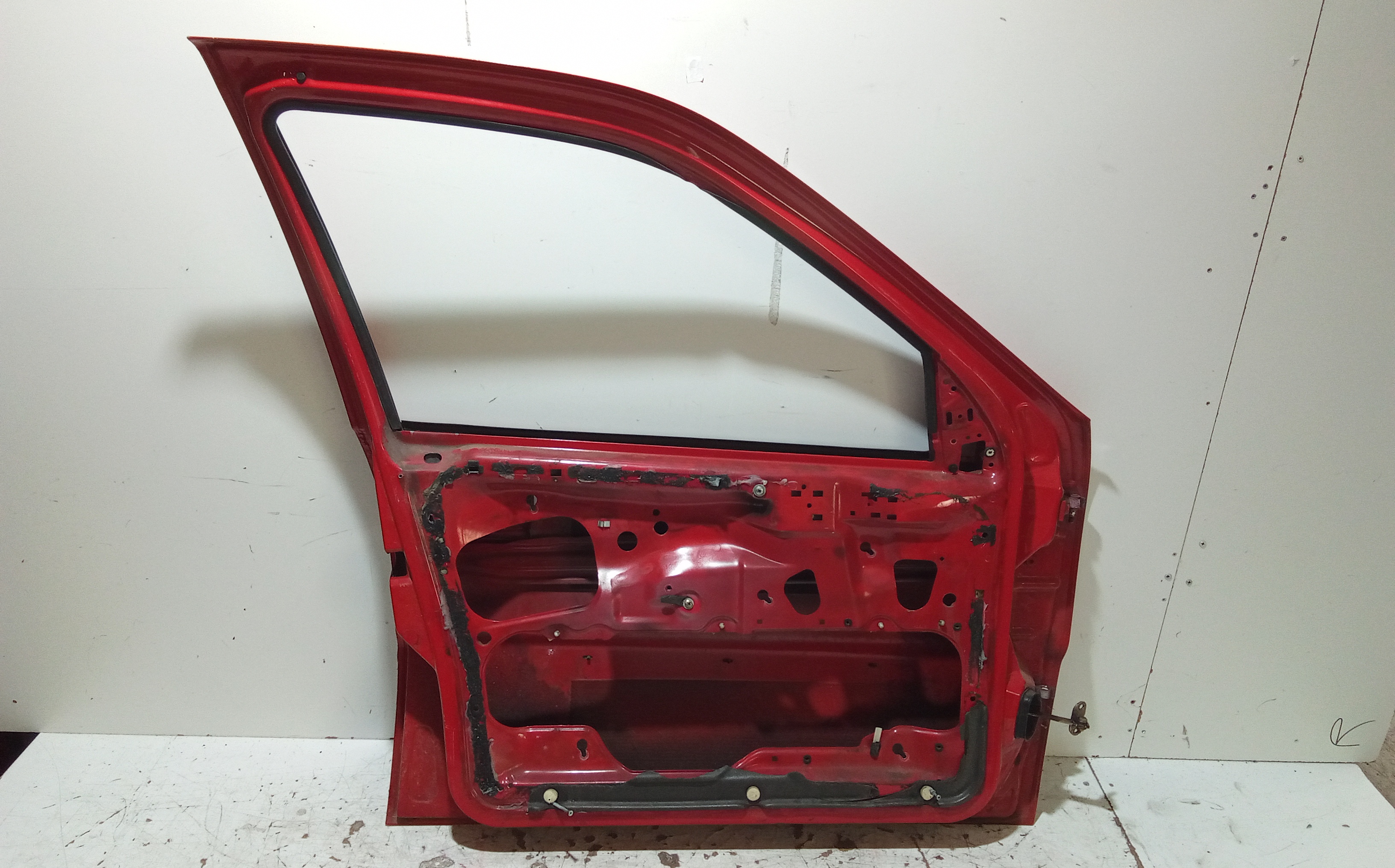 Portiera Anteriore Sinistra per Volkswagen Polo 3 Serie (1994 - 2001)