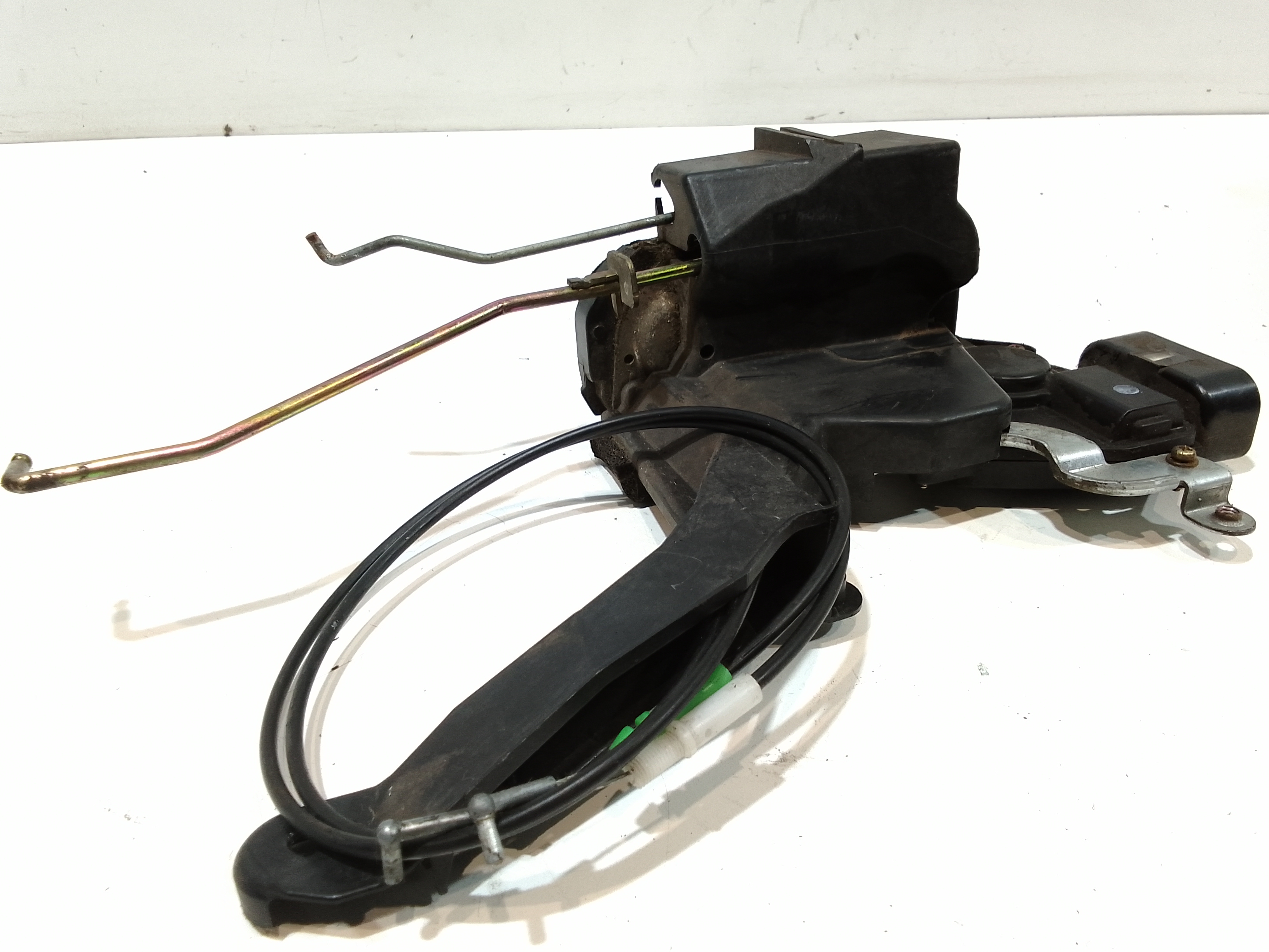 Serratura Anteriore Sinistra per Toyota Rav4 2 Serie (2000 - 2003)