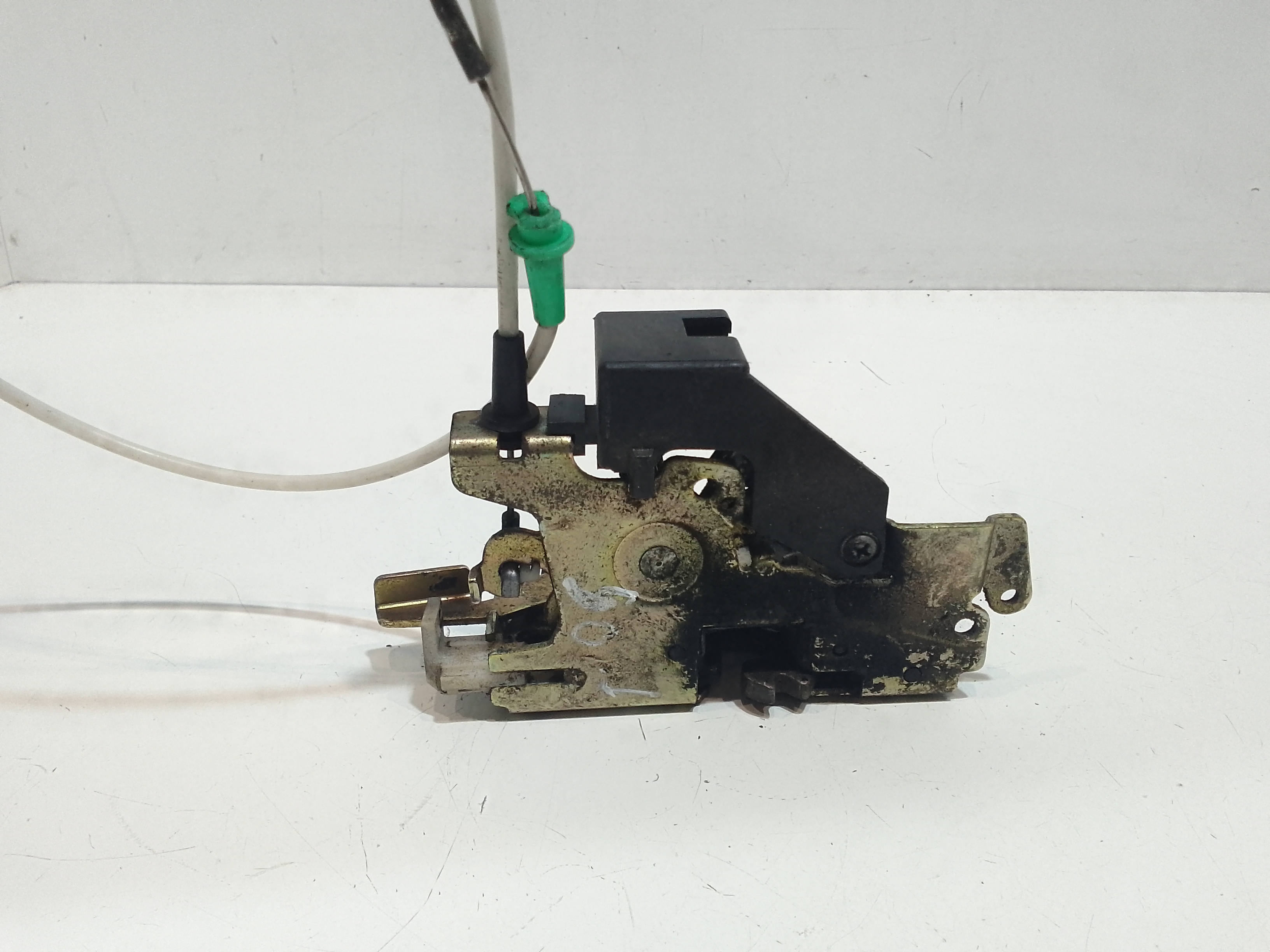 Serratura Anteriore Sinistra per Mercedes Sprinter 2 Serie (2000 - 2006)