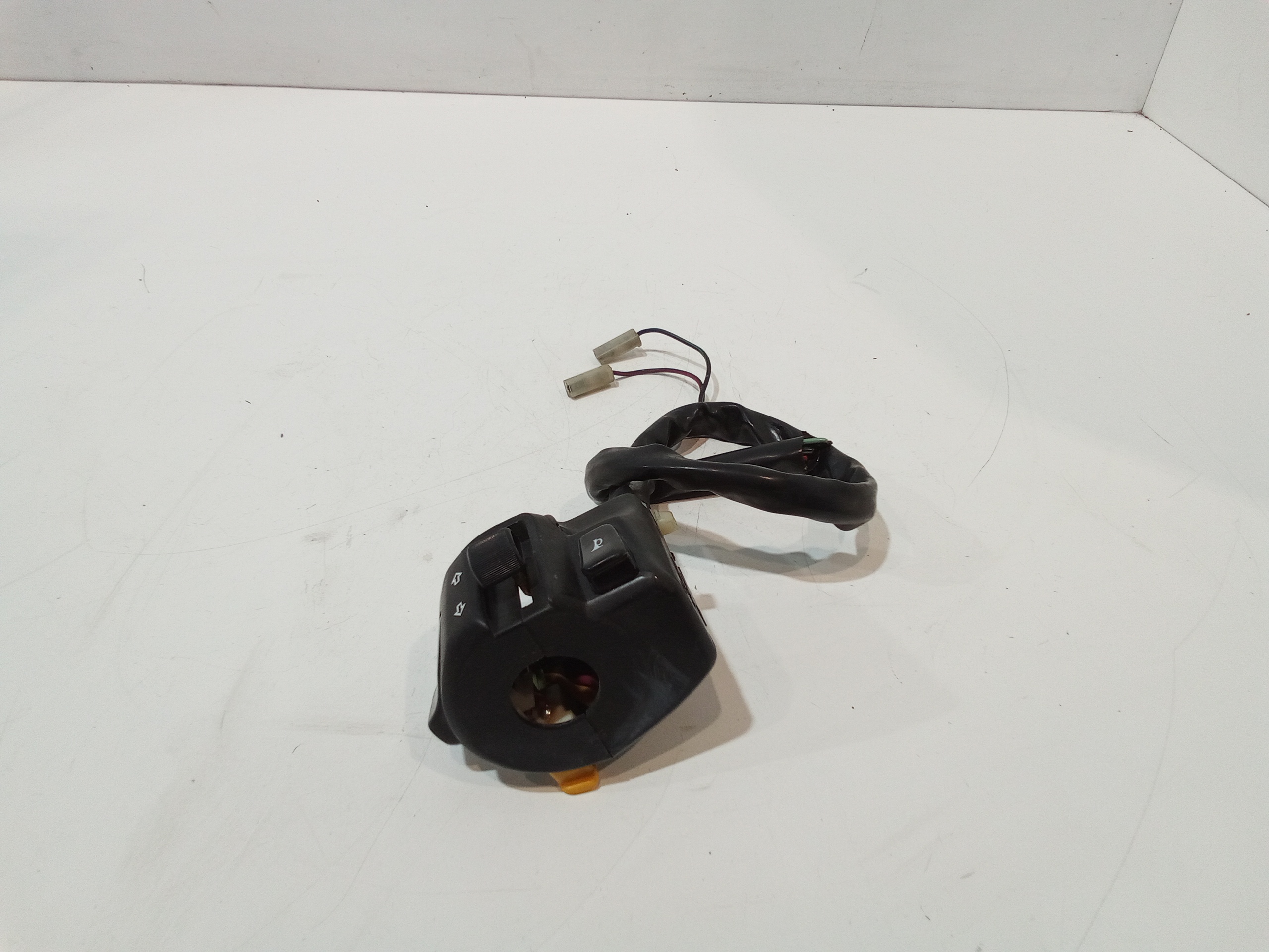 Commutatore Devioluci Sinistro per Suzuki Burgman 250cc (an250) (99-) (1999 - In produzione)