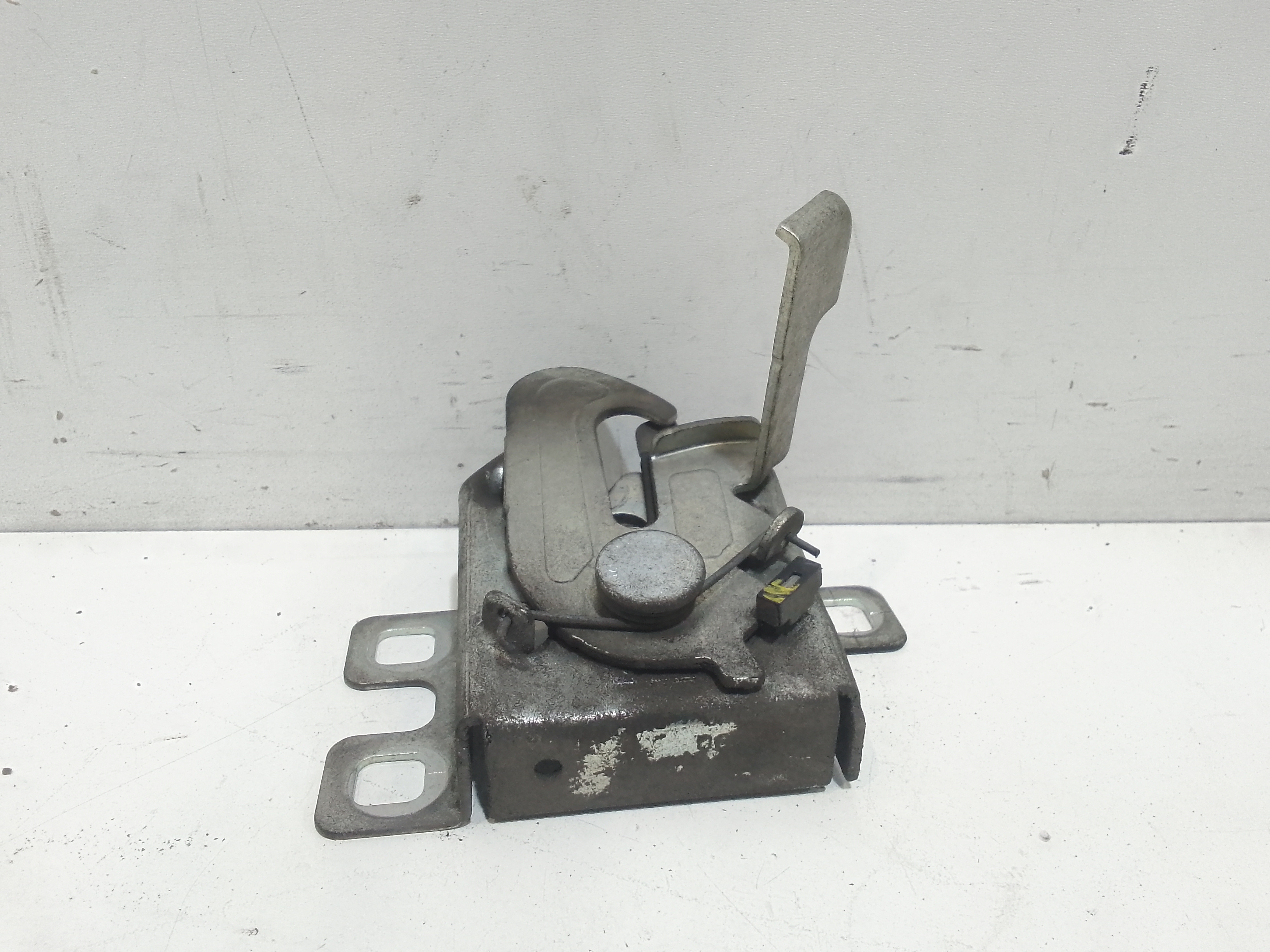 Serratura cofano anteriore per Lancia Ypsilon 4 Serie (2011 - In produzione)