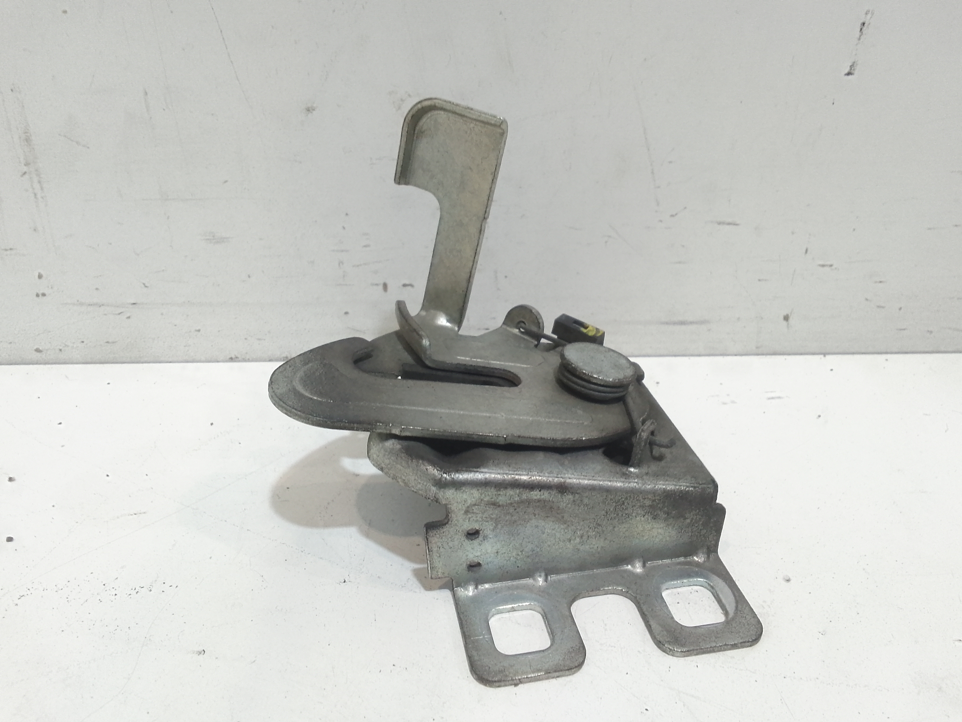 Serratura cofano anteriore per Lancia Ypsilon 4 Serie (2011 - In produzione)