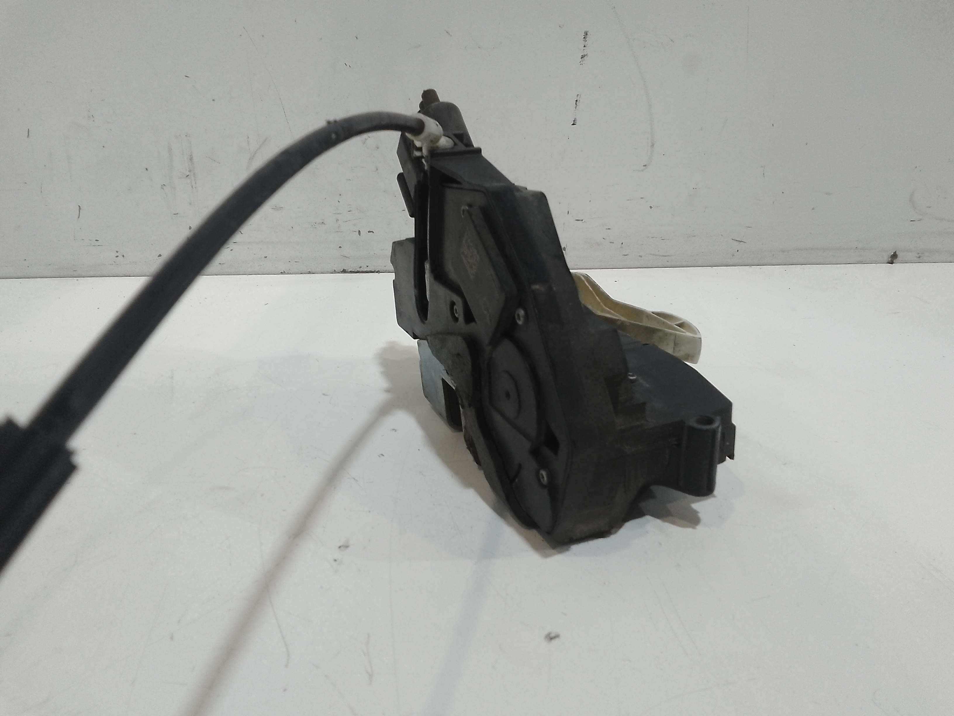 Serratura Anteriore Destra per Ford Fiesta 6 Serie (2008 - 2017)