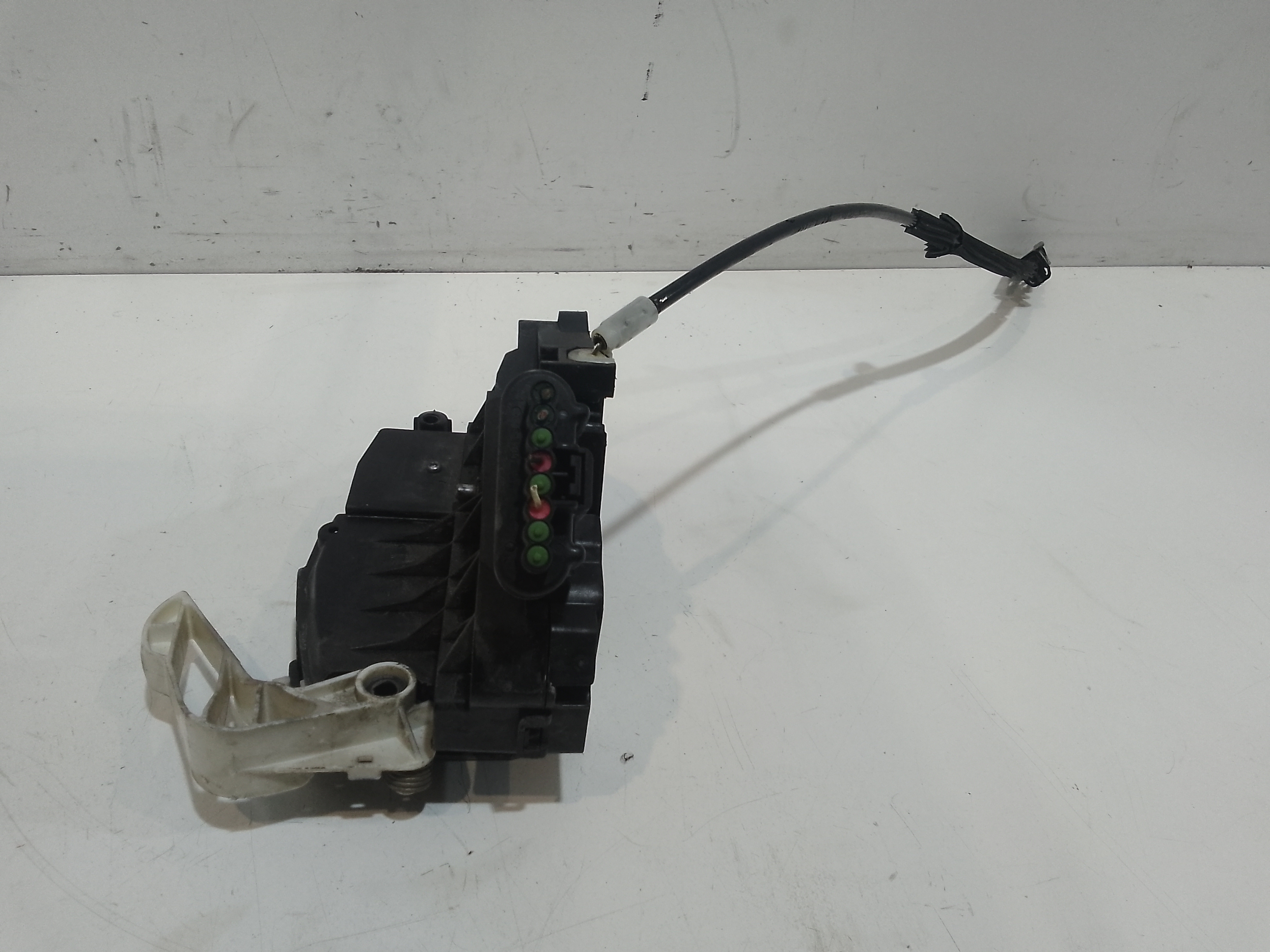 Serratura Anteriore Destra per Ford Fiesta 6 Serie (2008 - 2017)