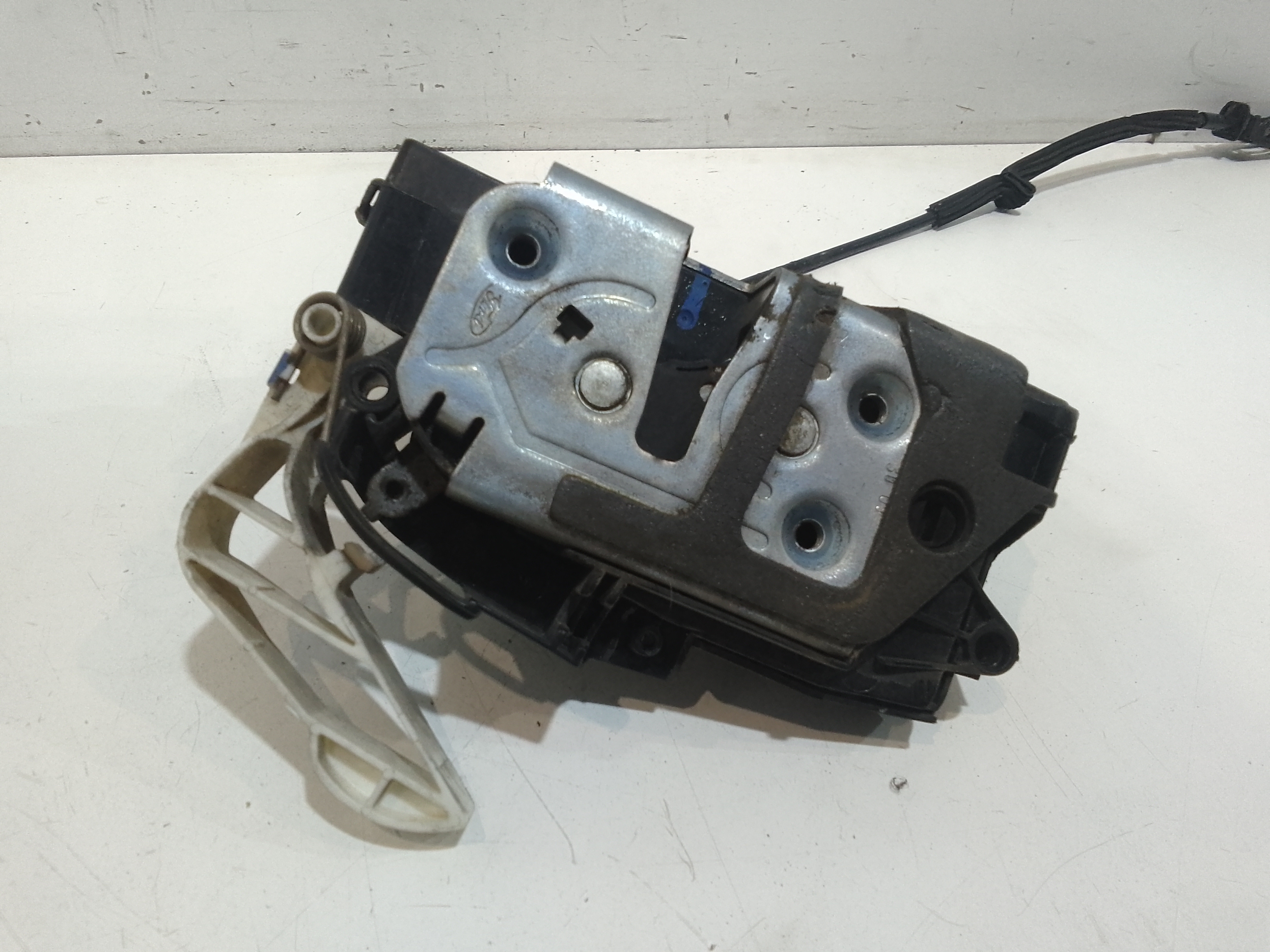 Serratura Anteriore Destra per Ford Fiesta 6 Serie (2008 - 2017)