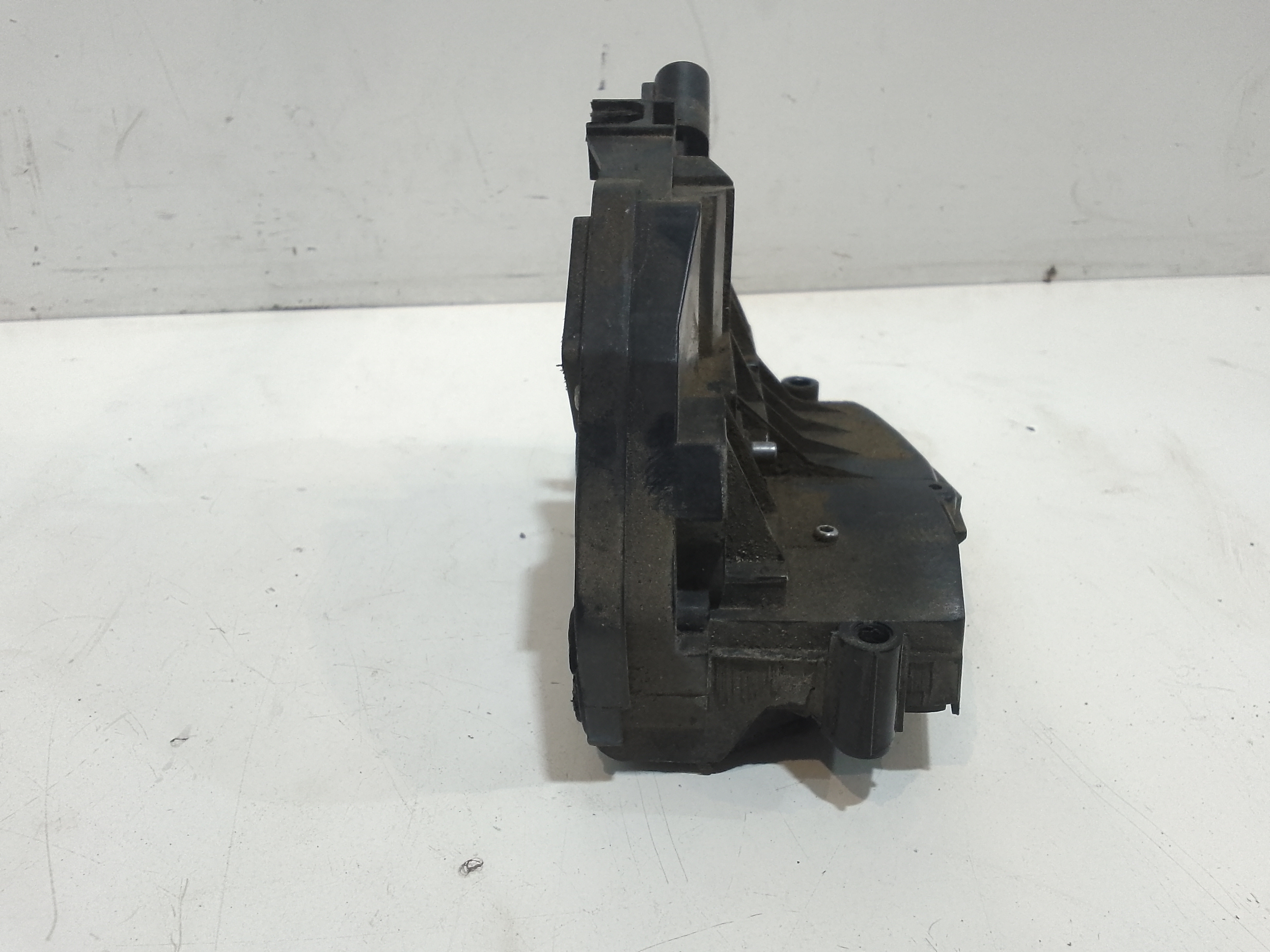 Serratura Posteriore destra per Ford Fiesta 6 Serie (2008 - 2017)