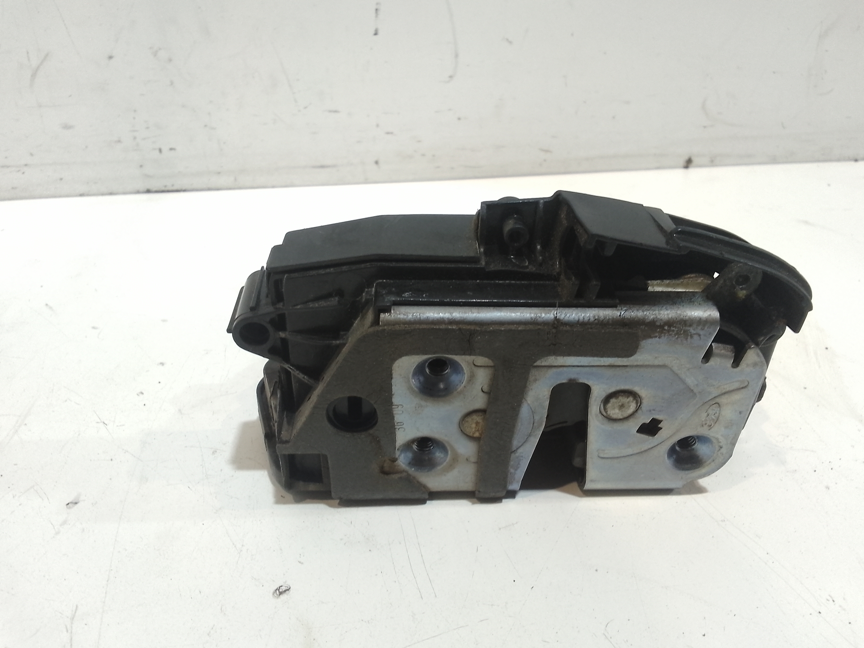 Serratura Posteriore destra per Ford Fiesta 6 Serie (2008 - 2017)