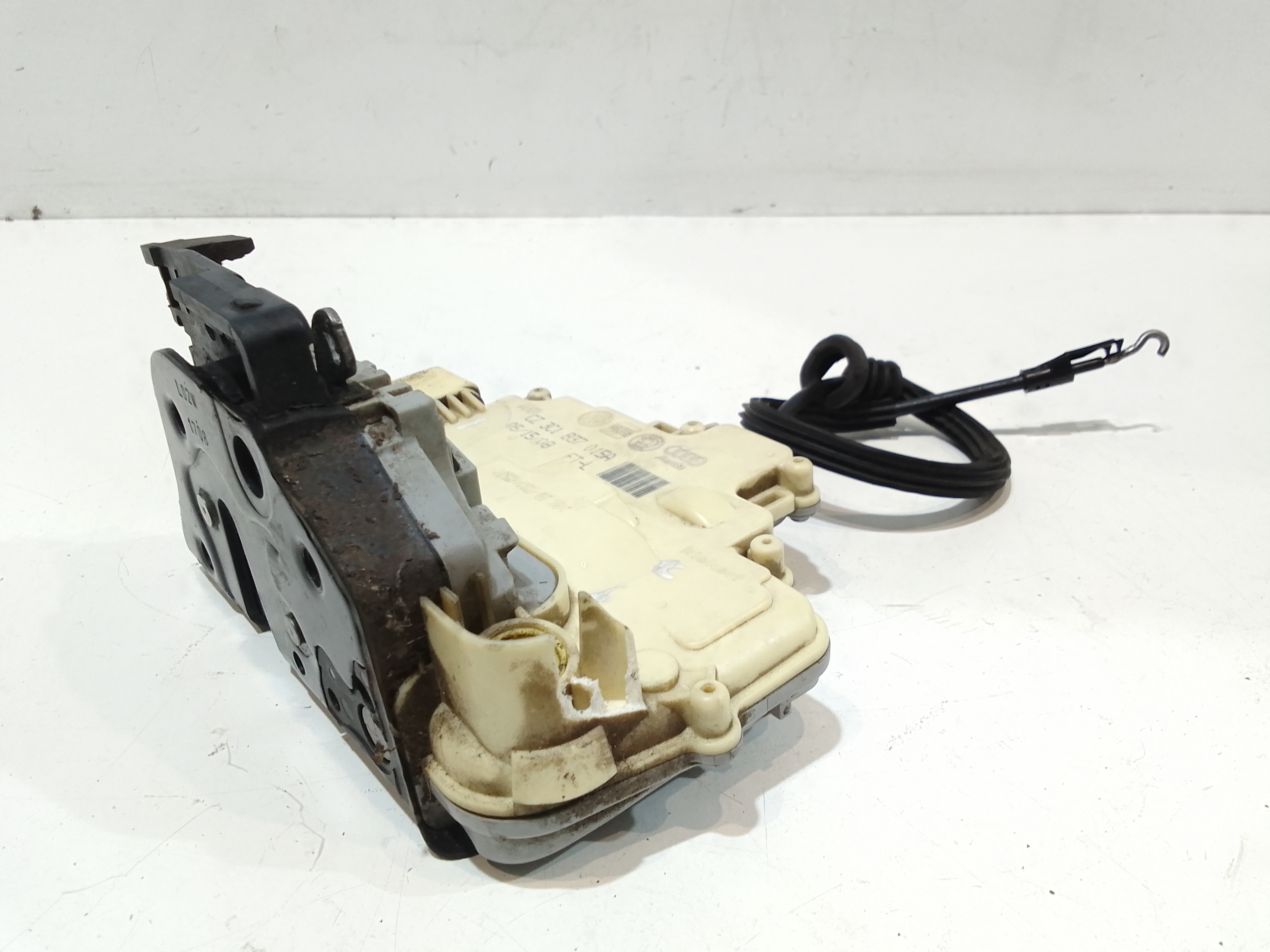 Serratura Anteriore Sinistra per Volkswagen Passat Variant 4 Serie (2005 - 2010)