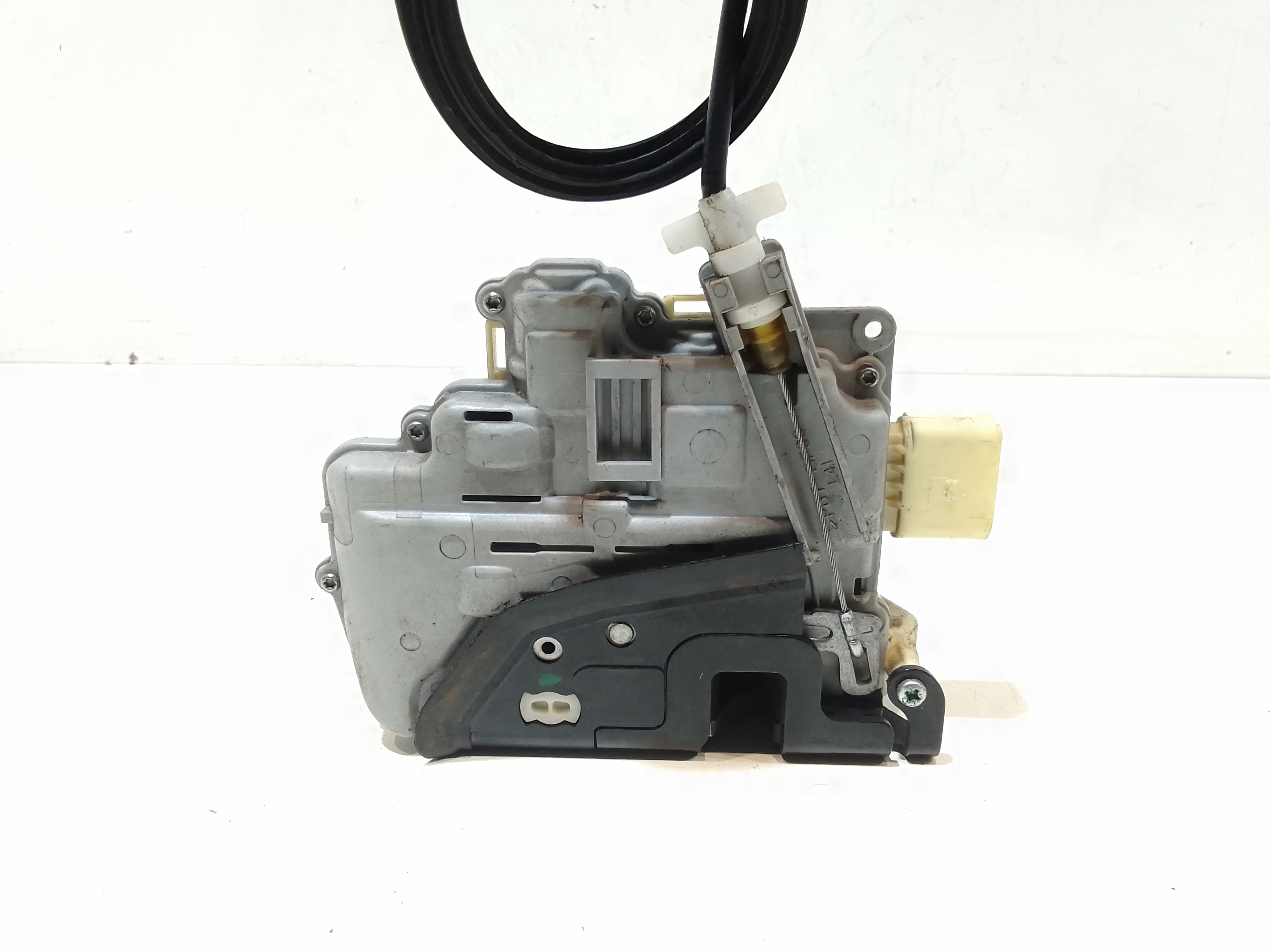 Serratura Anteriore Sinistra per Volkswagen Passat Variant 4 Serie (2005 - 2010)