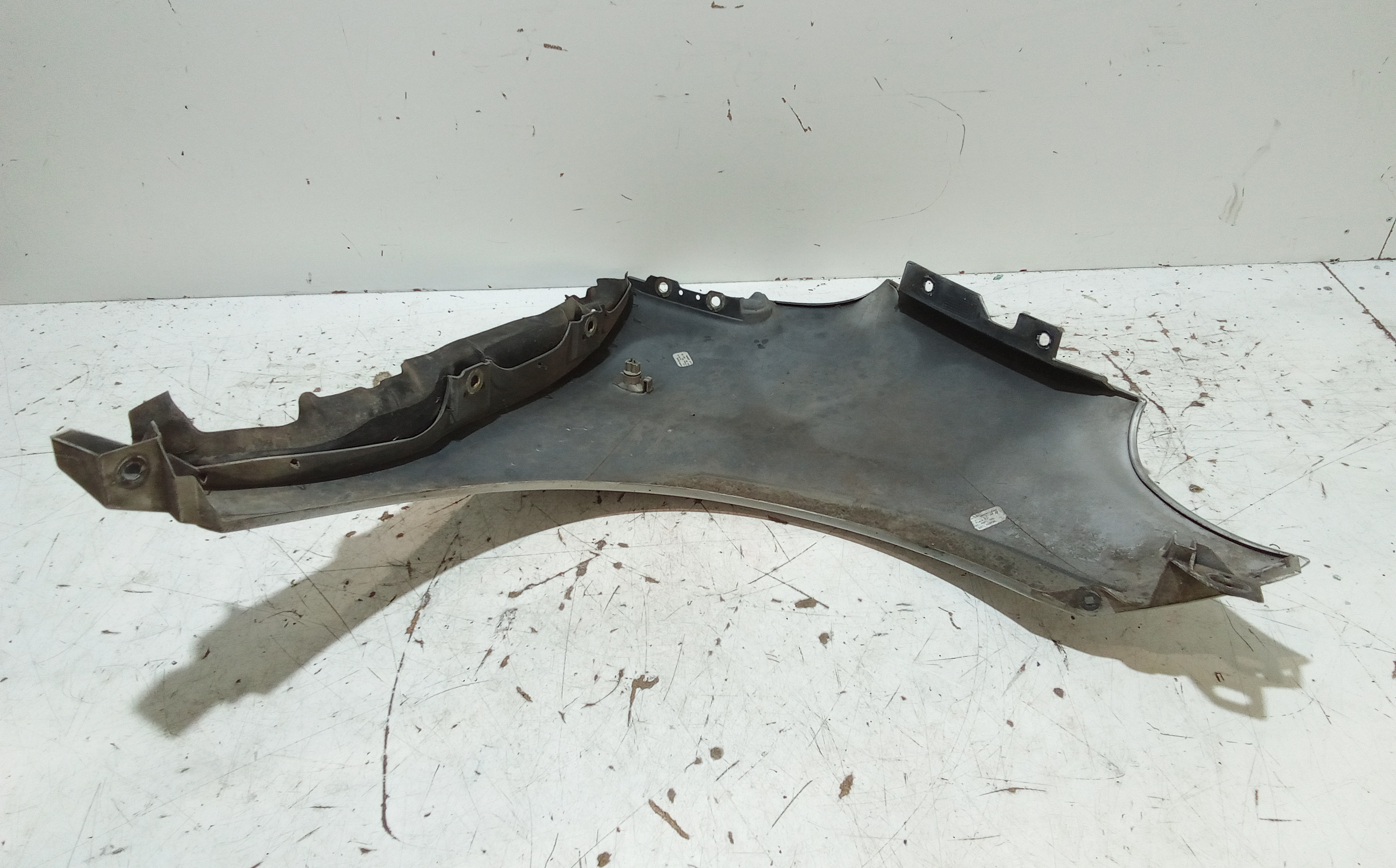 Parafango Anteriore Sinistro per Mercedes Classe A W168 2 Serie (2001 - 2004)