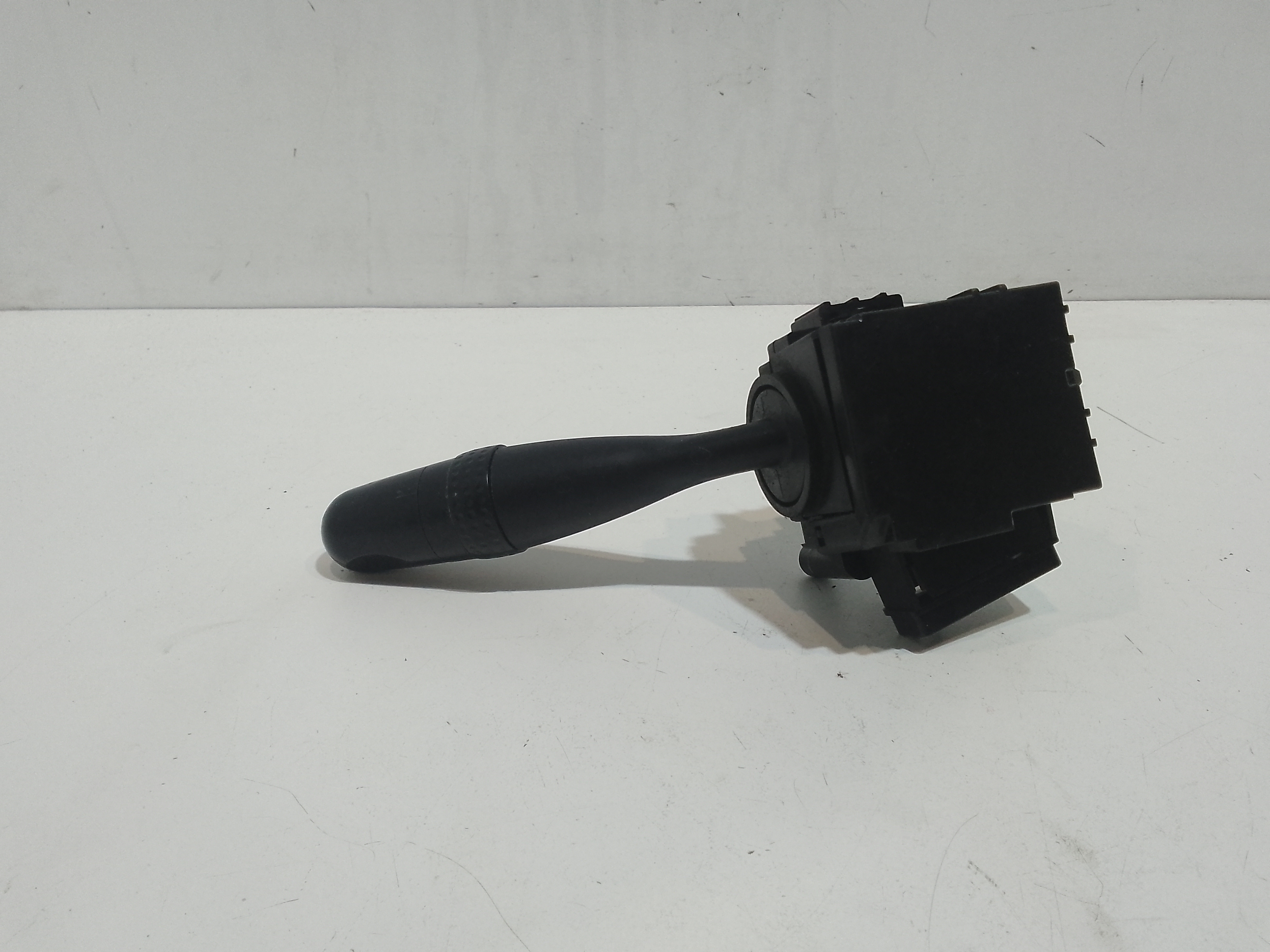 Devioluci destro per Suzuki Swift 4 Serie (04>10) (2004 - 2010)