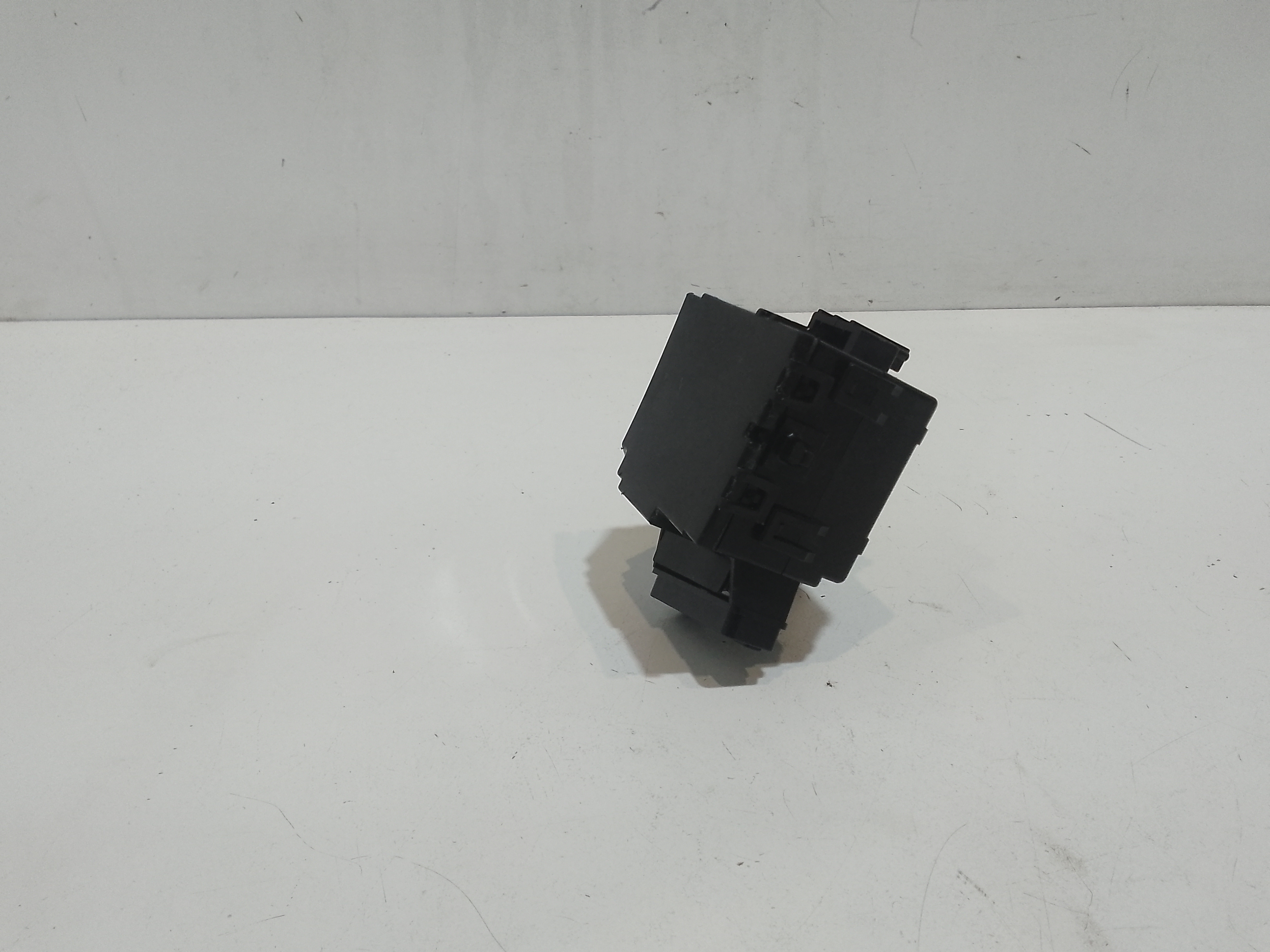 Devioluci destro per Suzuki Swift 4 Serie (04>10) (2004 - 2010)