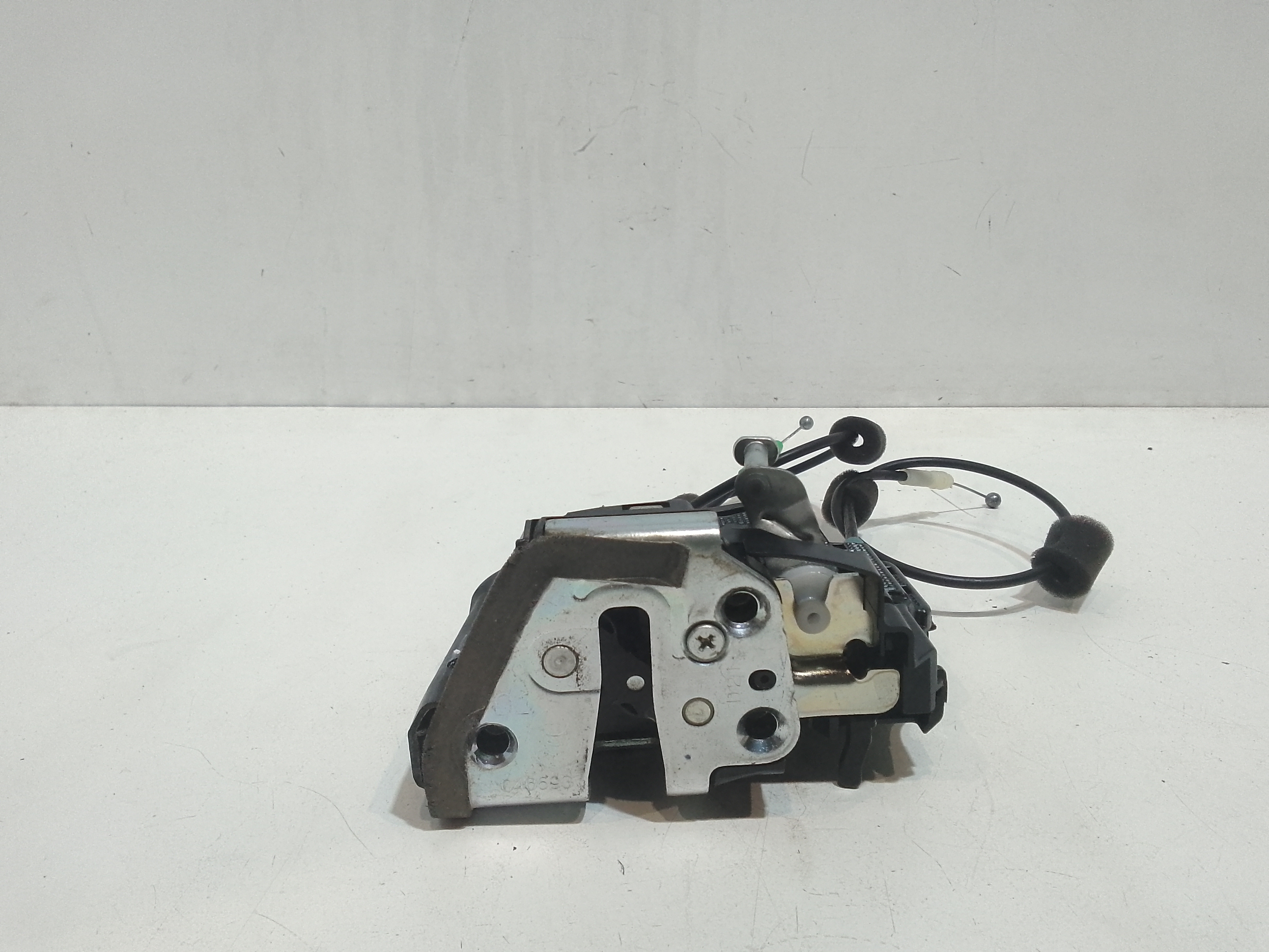 Serratura Anteriore Destra per Toyota Rav4 5 Serie (2009 - 2012)