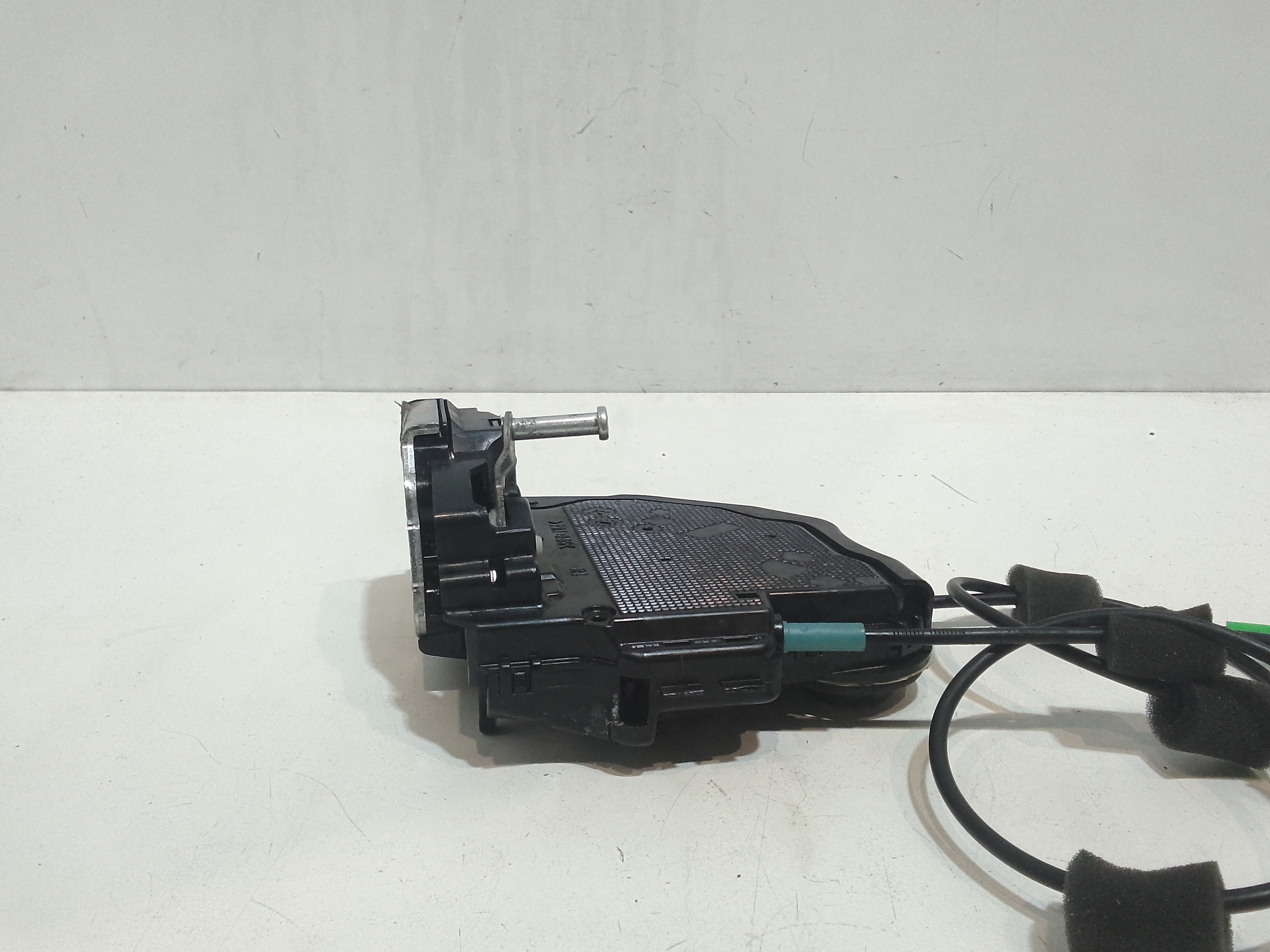 Serratura Anteriore Destra per Toyota Rav4 5 Serie (2009 - 2012)