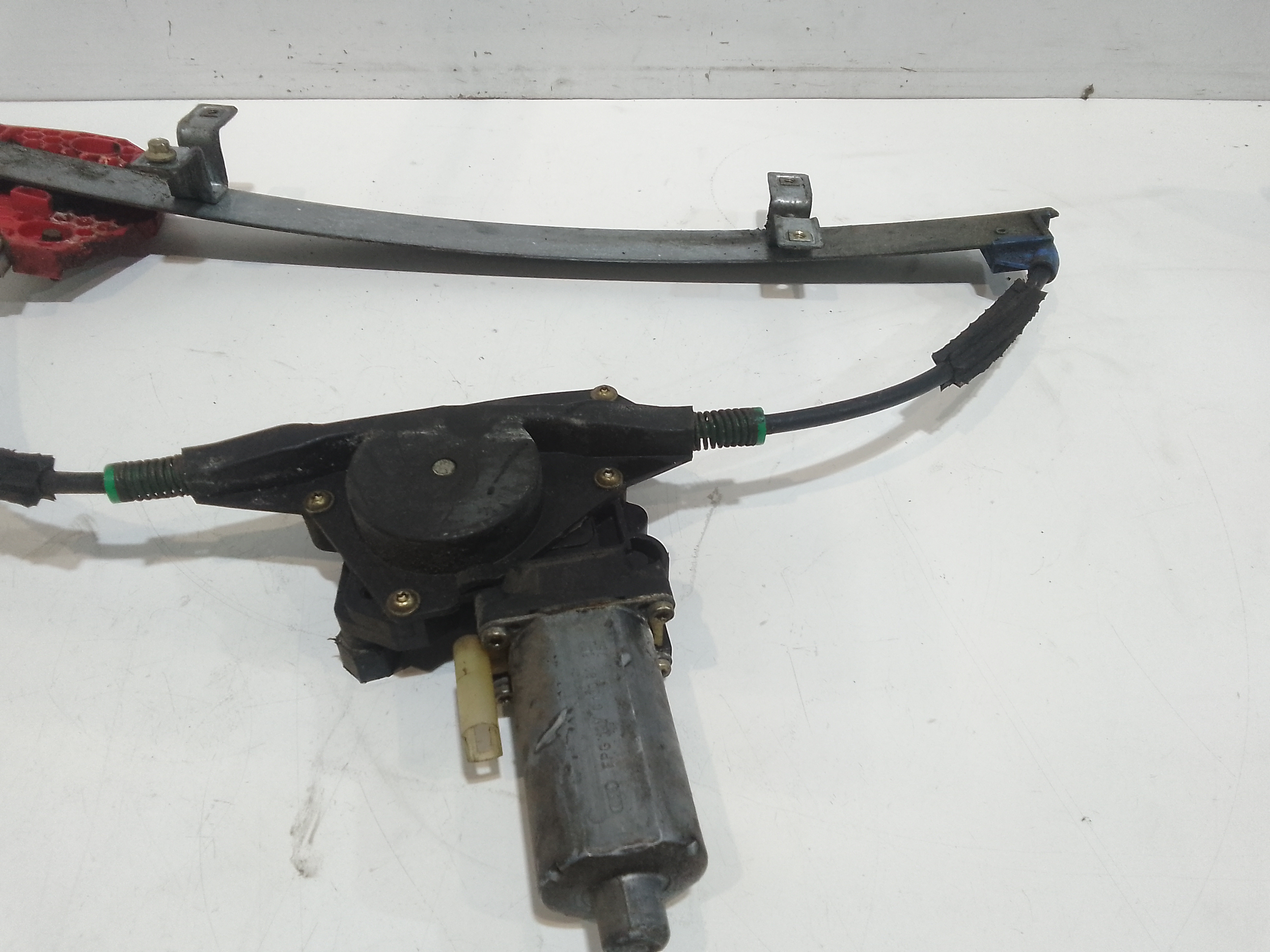 Cremagliera anteriore sinistra Guida per Ford Mondeo Berlina 2 Serie (1996 - 2000)