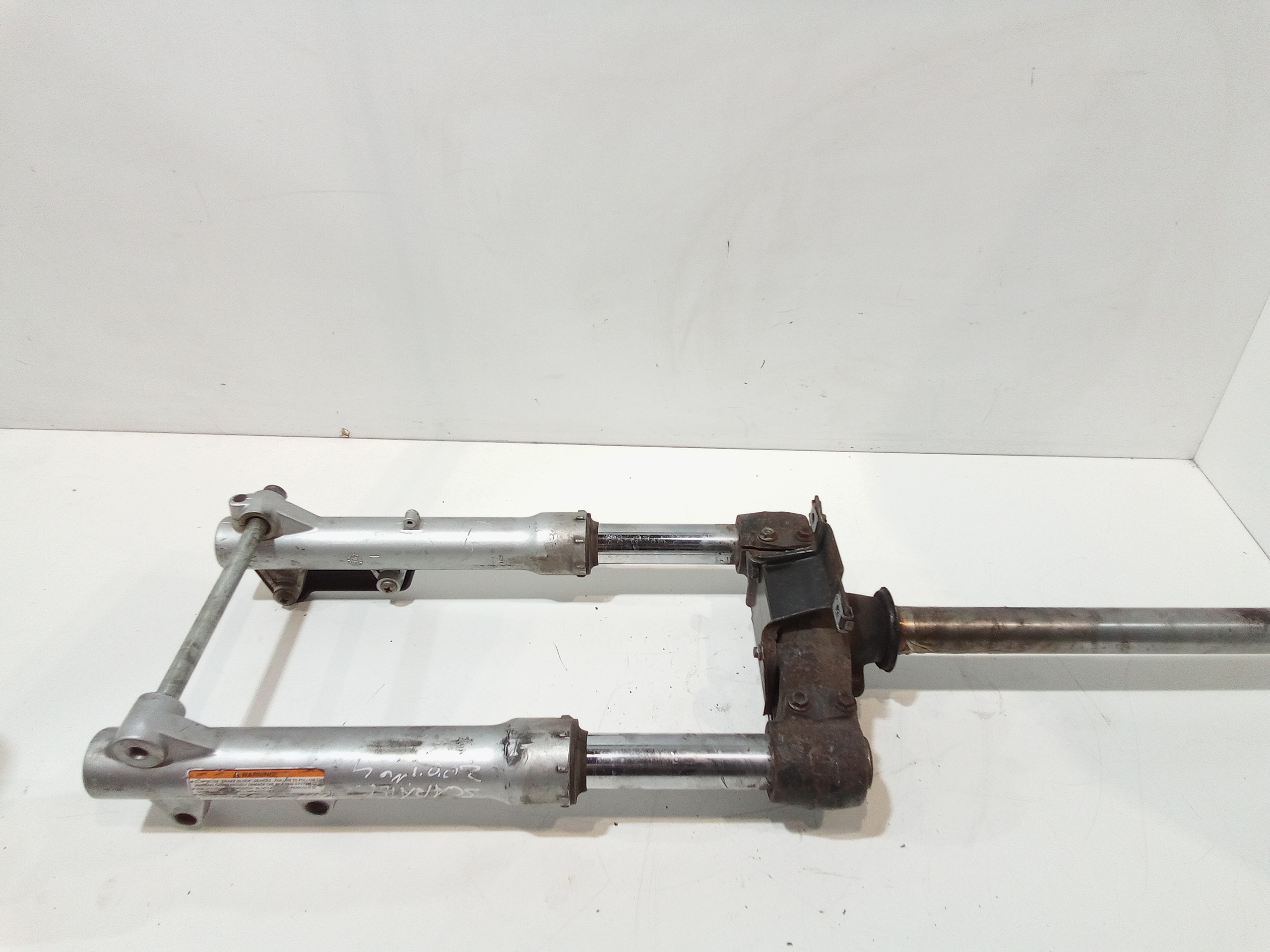 Forcina anteriore per Aprilia Scarabeo 200cc (03>07) (2003 - 2007)