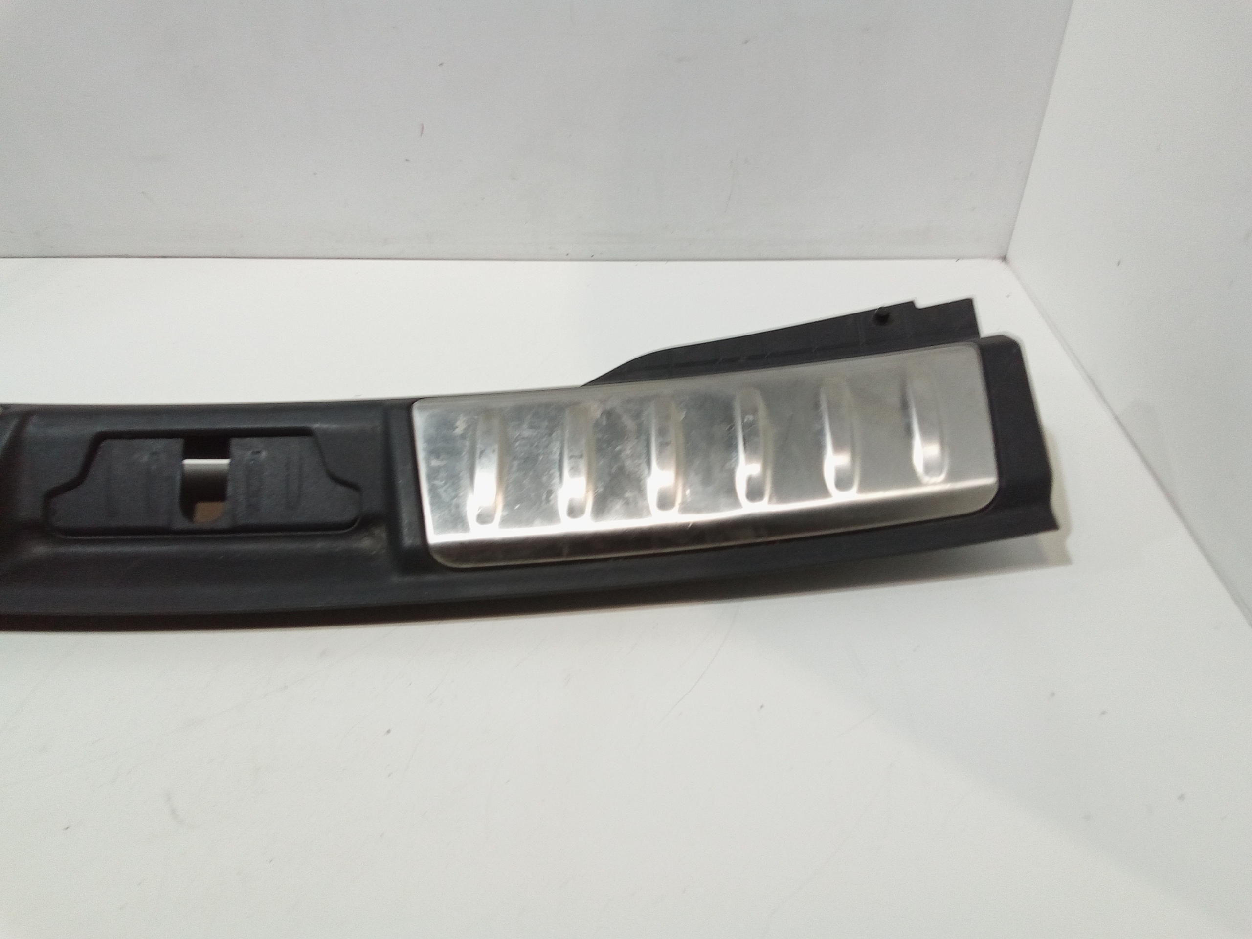 Batticofano posteriore per Jaguar F-pace Serie (16>) (2016 - In produzione)