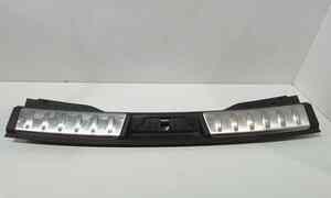 Batticofano posteriore per Jaguar F-pace Serie (16>) (2016 - In produzione)