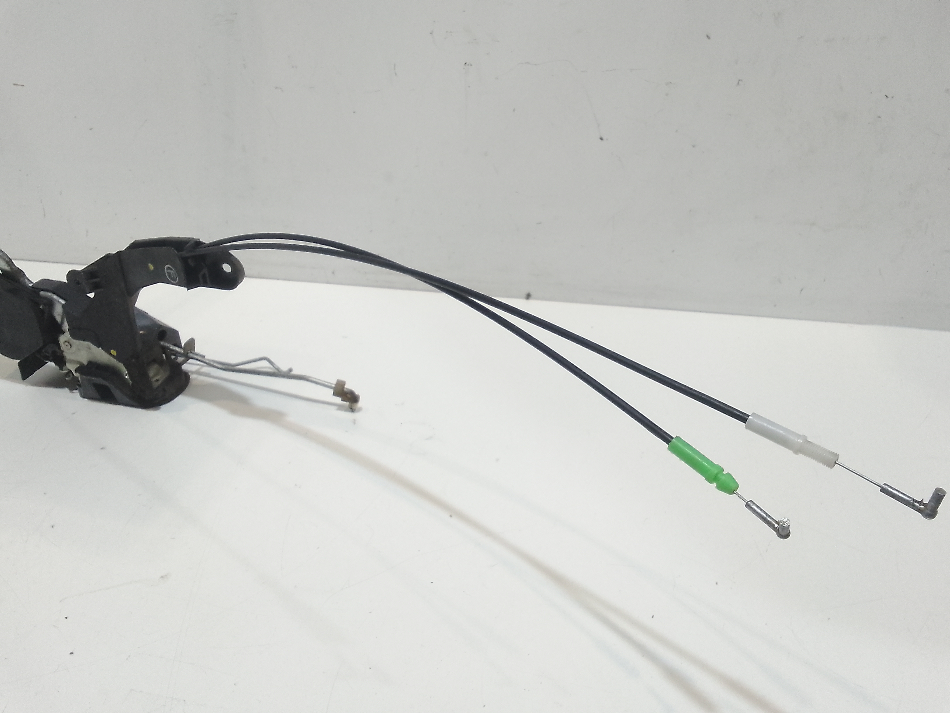 Serratura Anteriore Destra per Toyota Rav4 3 Serie (2003 - 2005)