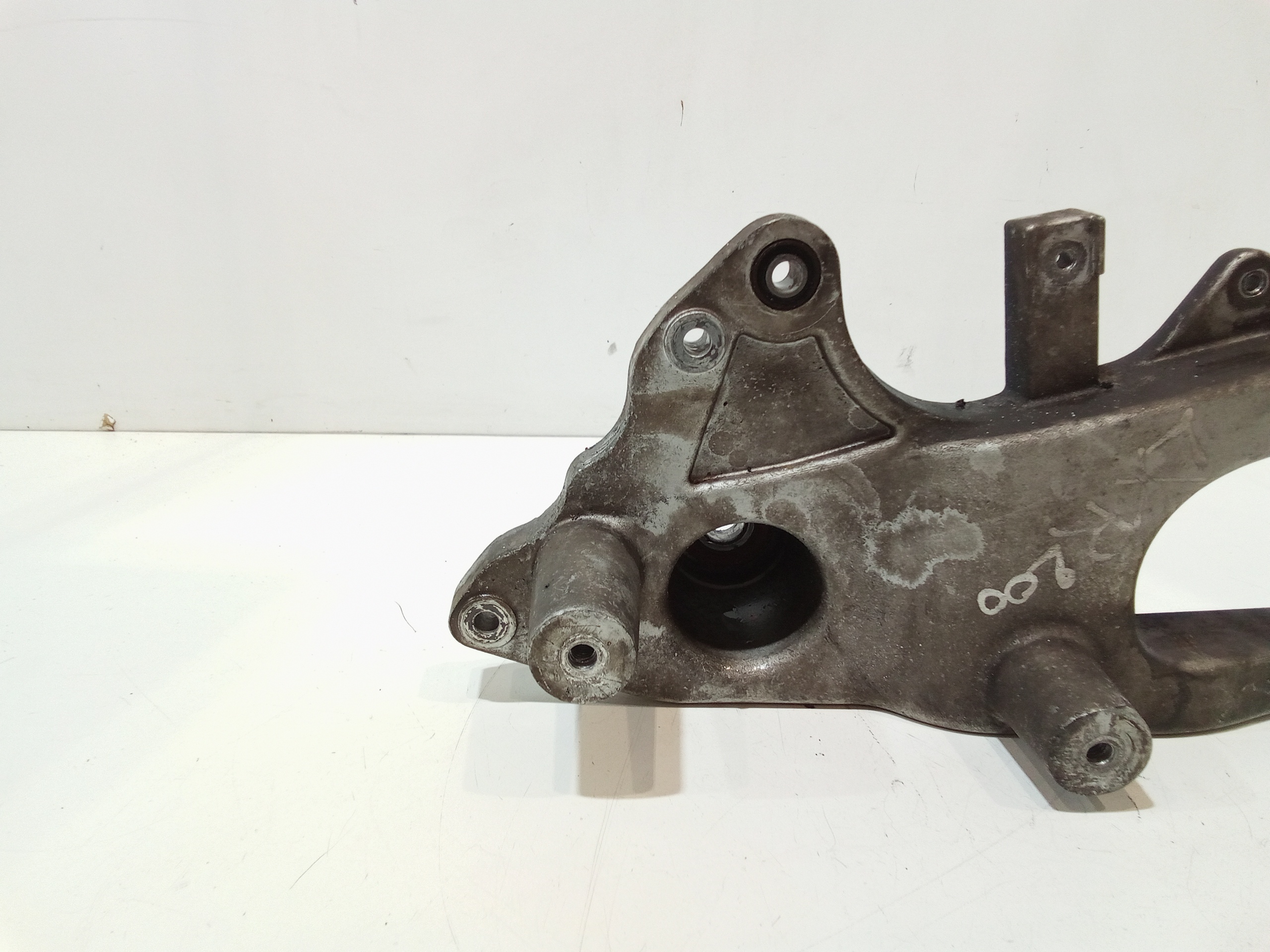 Staffa supporto marmitta per Peugeot Lxr 200cc (09>14) (2009 - 2014)