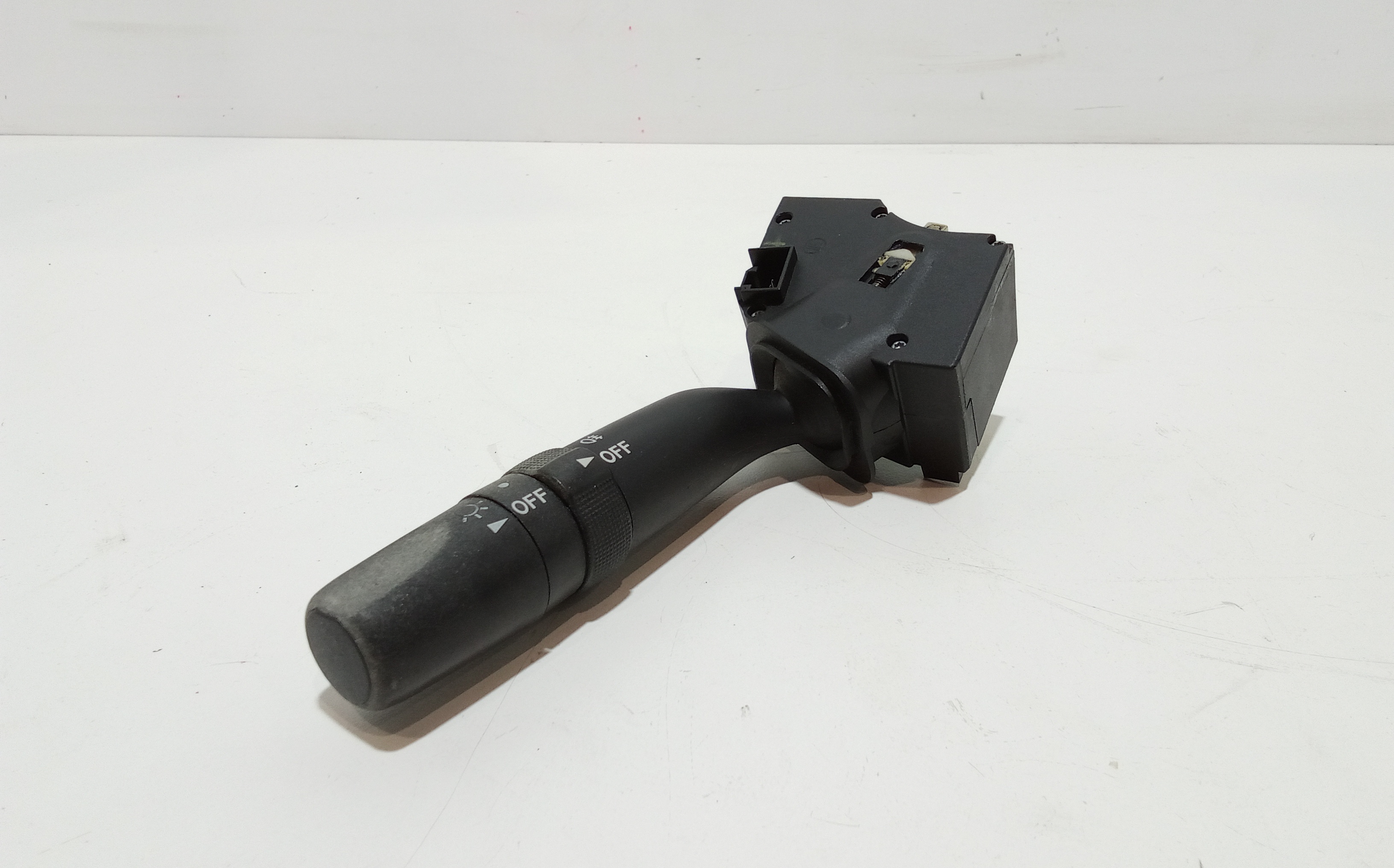 Devioluci sinistro per Mazda 2 Berlina 1 Serie (2003 - 2007)