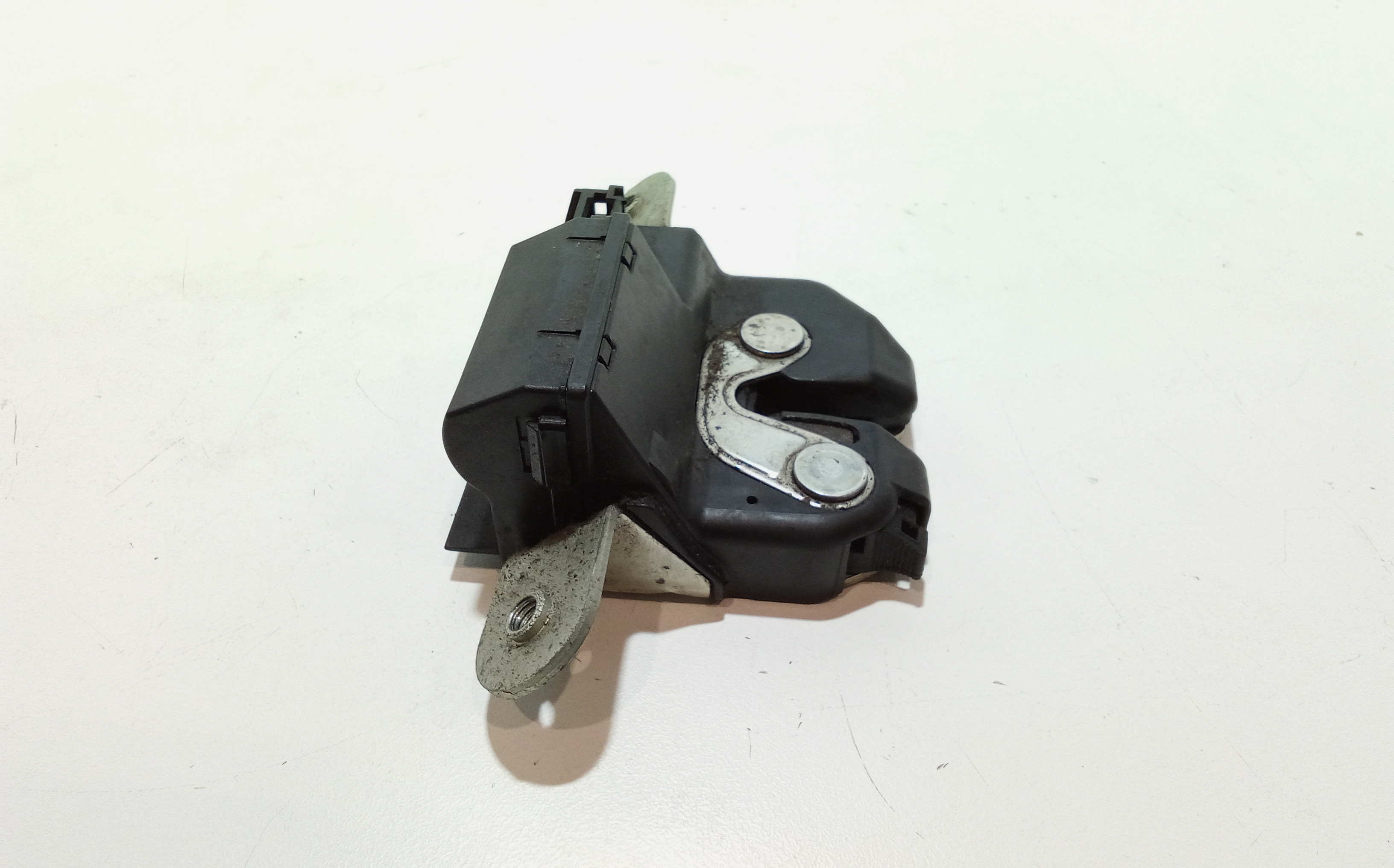 Serratura Cofano Posteriore per Opel Corsa D 3p 2 Serie (2011 - In produzione)