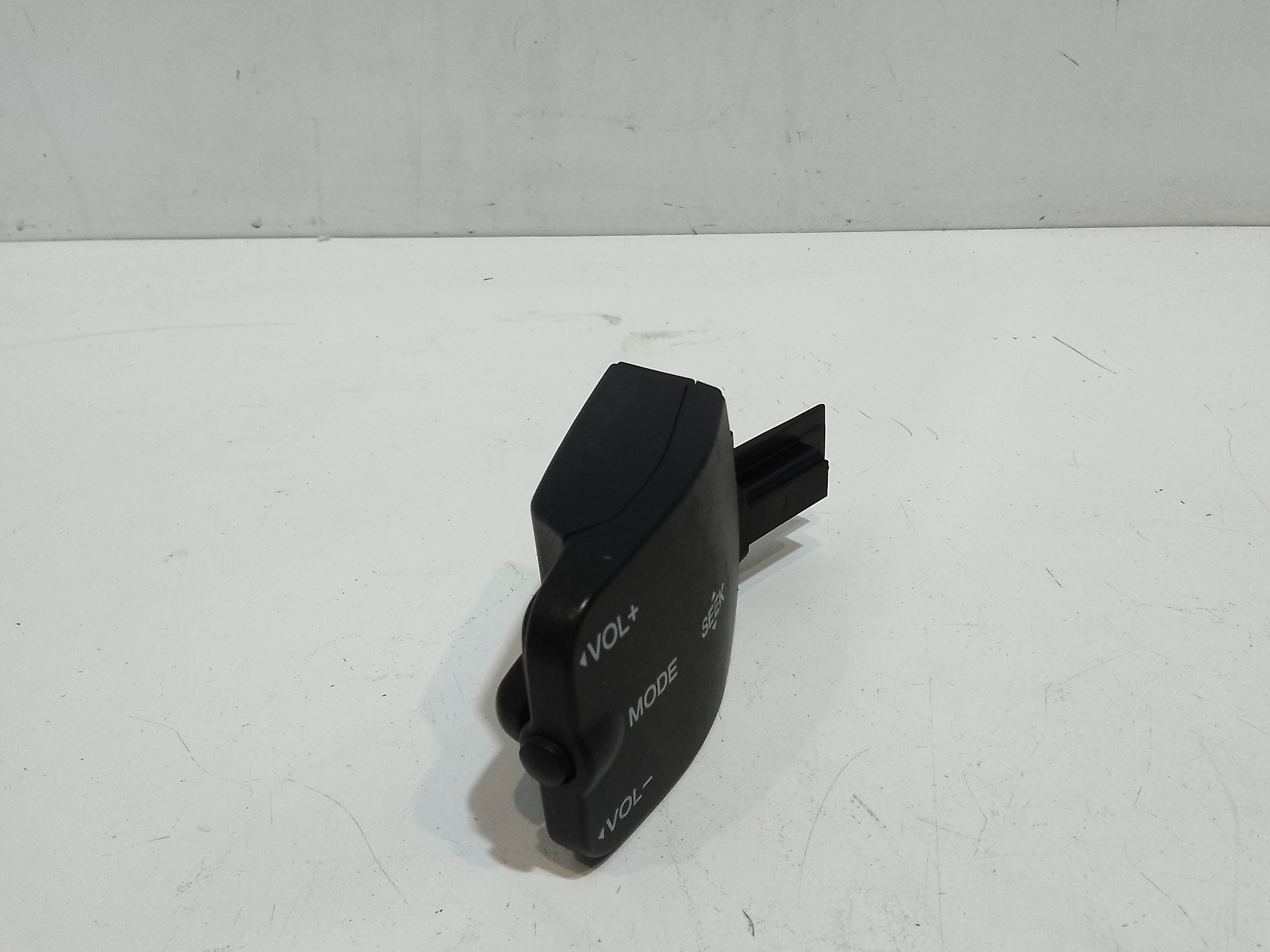 Leva comandi autoradio per Ford Focus C-max Serie (03>07) (2003 - 2007)