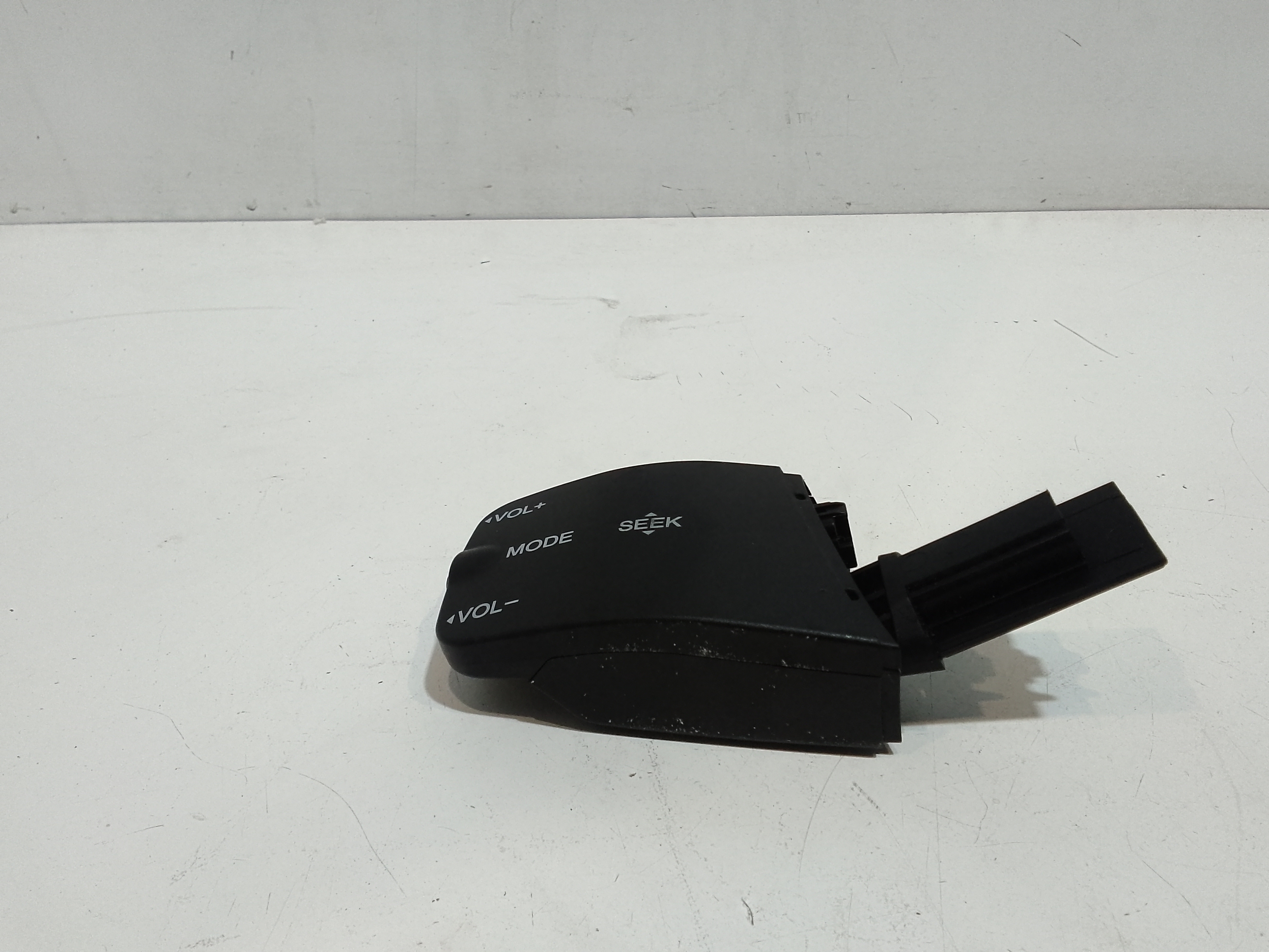 Leva comandi autoradio per Ford Focus C-max Serie (03>07) (2003 - 2007)