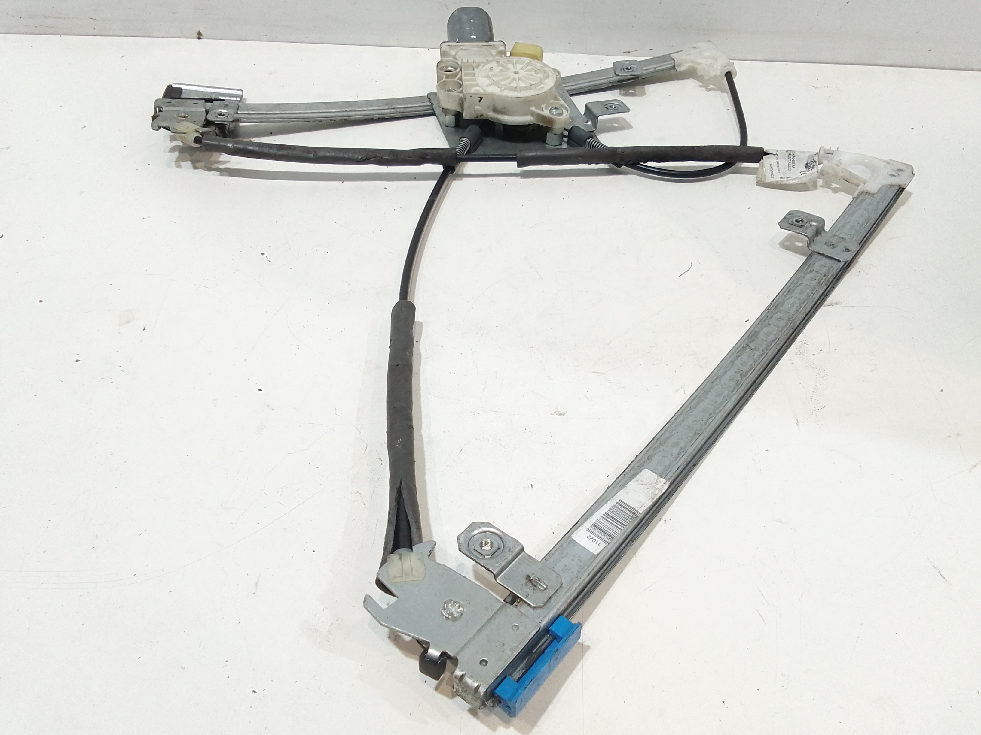 Cremagliera anteriore sinistra Guida per Mercedes Classe E Berlina W211 (2002 - 2007)