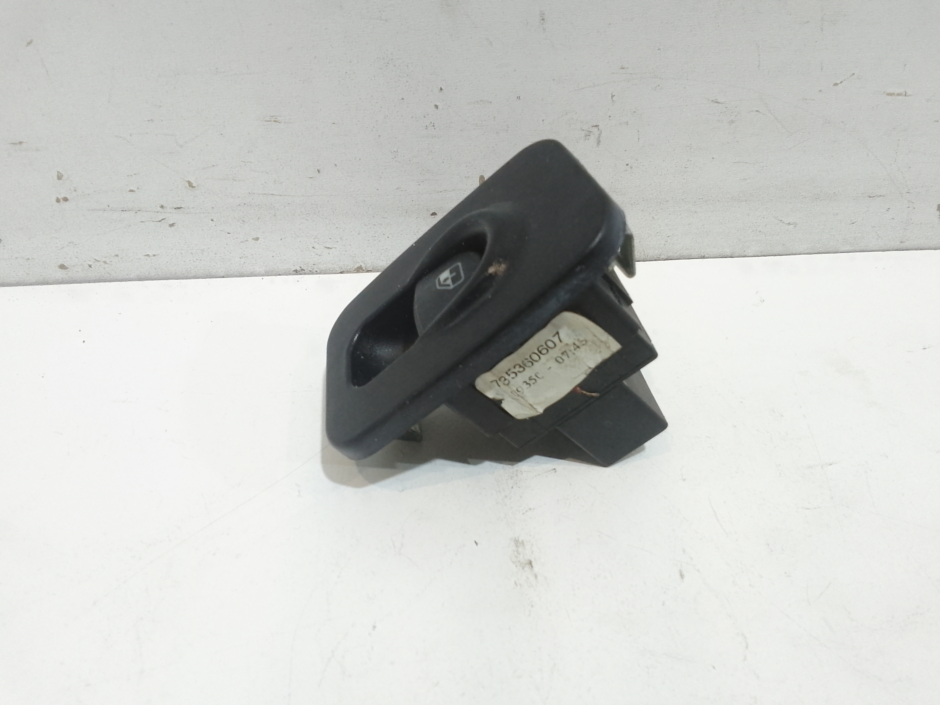 Pulsante alzavetro anteriore dx per Lancia Ypsilon 2 Serie (2006 - 2010)