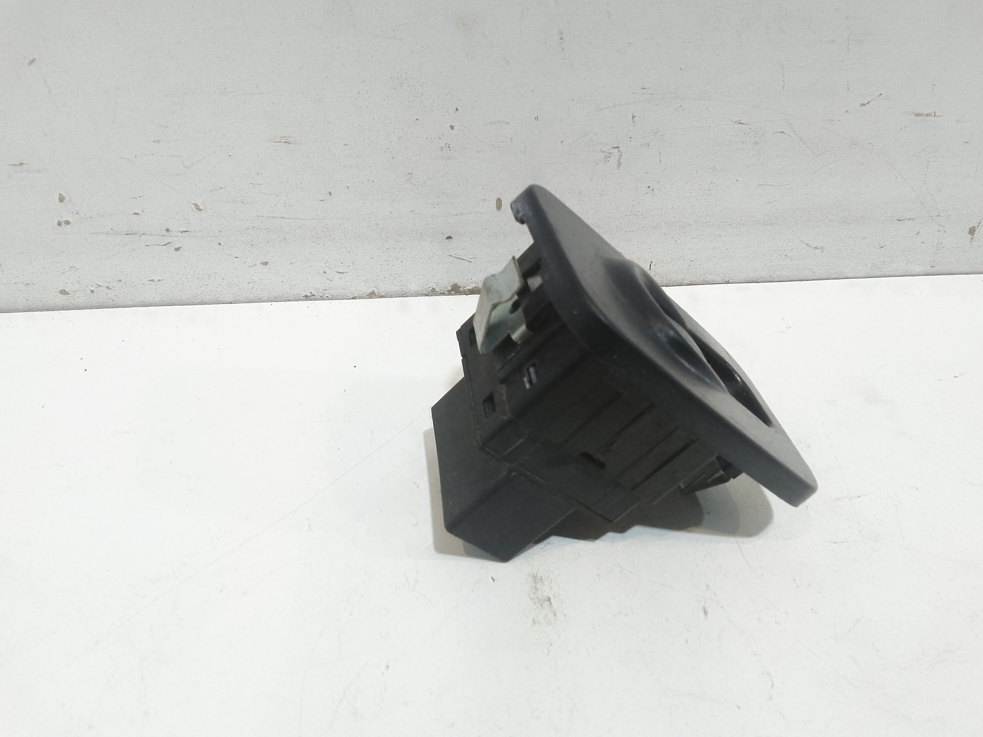 Pulsante alzavetro anteriore dx per Lancia Ypsilon 2 Serie (2006 - 2010)