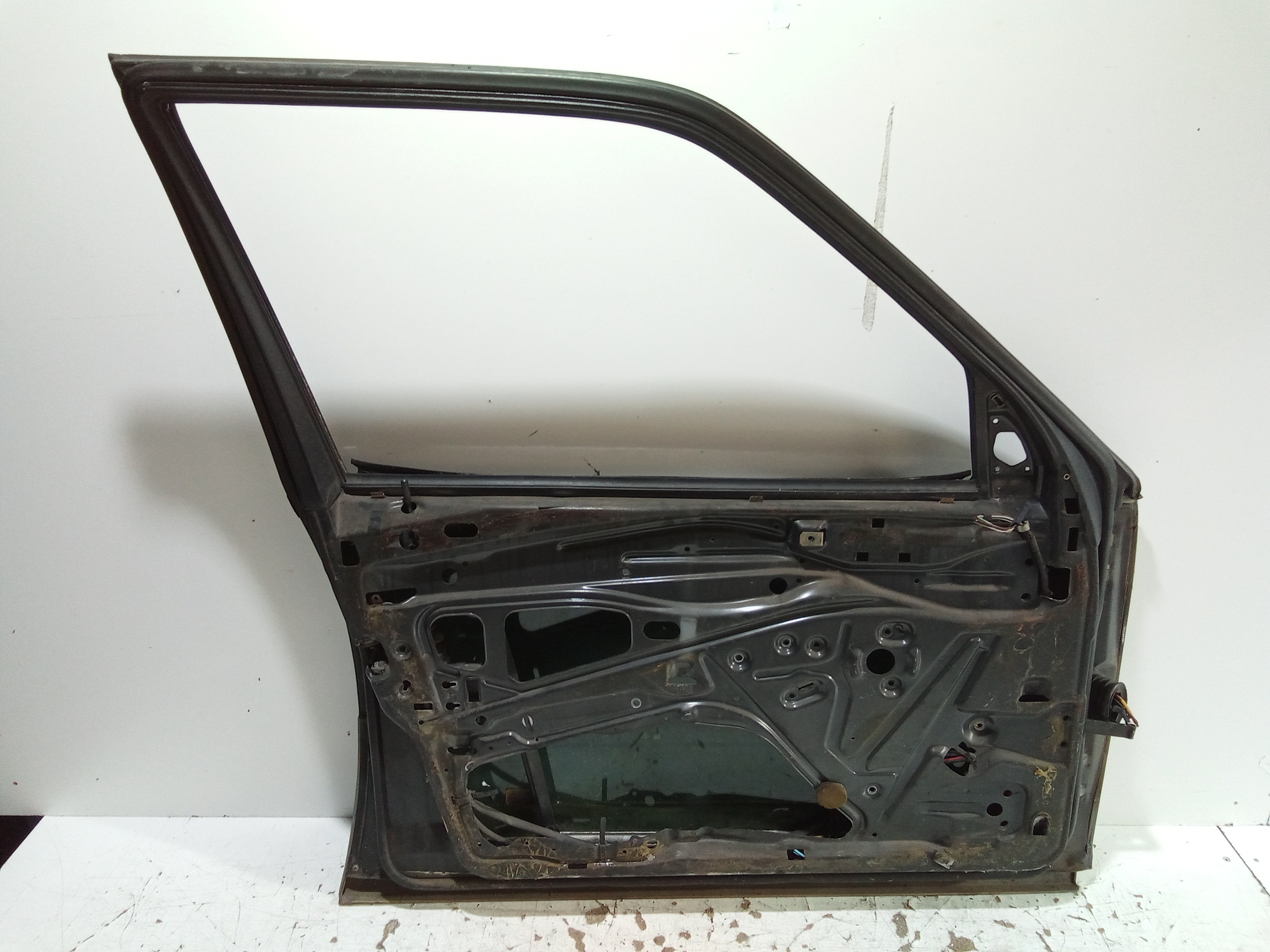 Portiera Anteriore Sinistra per Mercedes Classe E W124 (1993 - 1997)