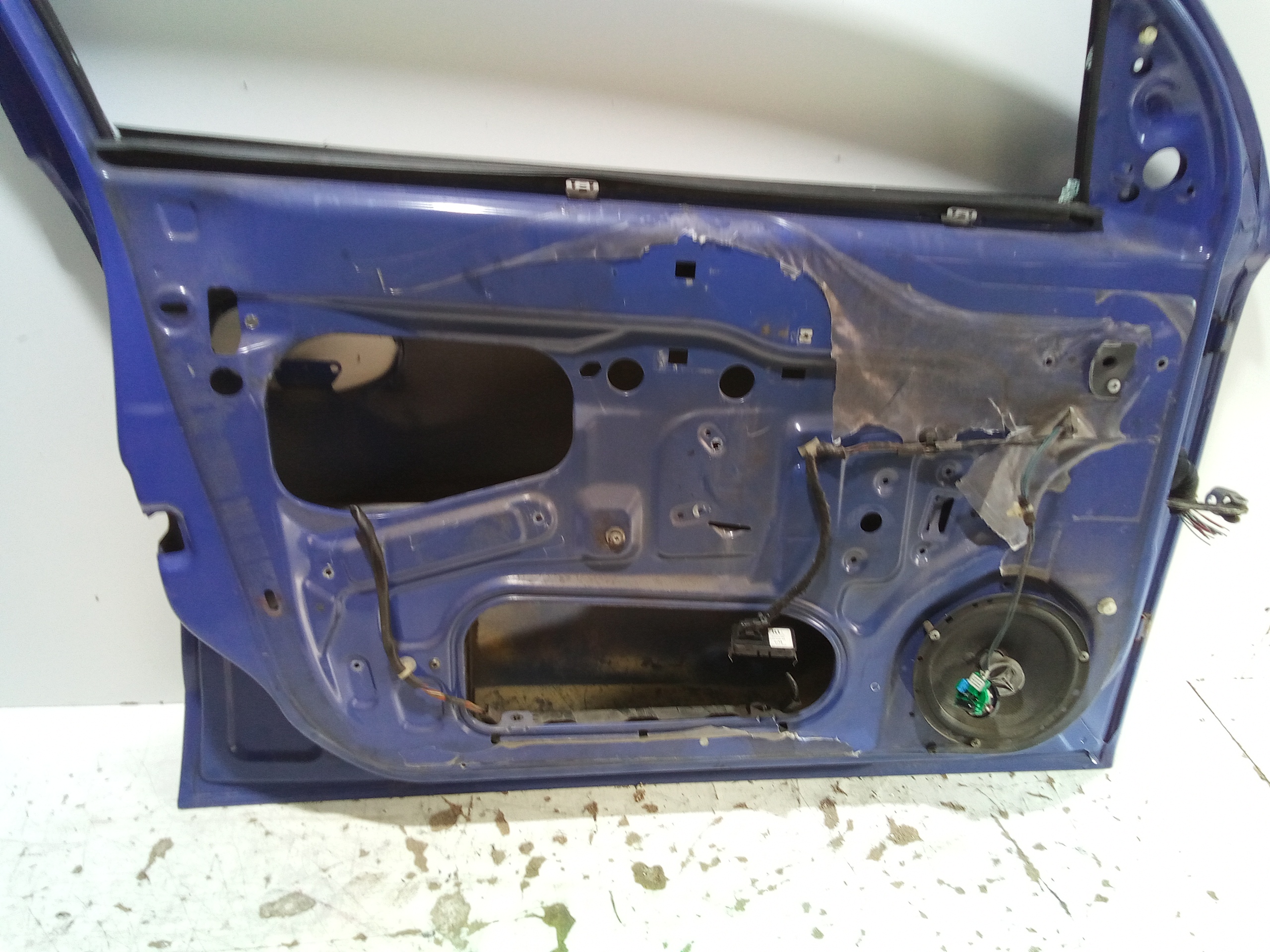 Portiera Anteriore Sinistra per Opel Corsa C 5p 2 Serie (2003 - 2006)