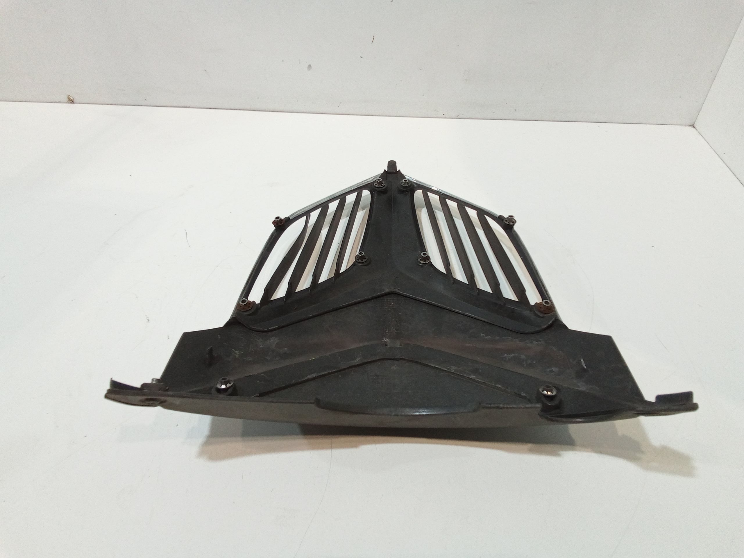 Coperchio scudo anteriore per Aprilia Sport City 200cc  (04>08) (2004 - 2008)