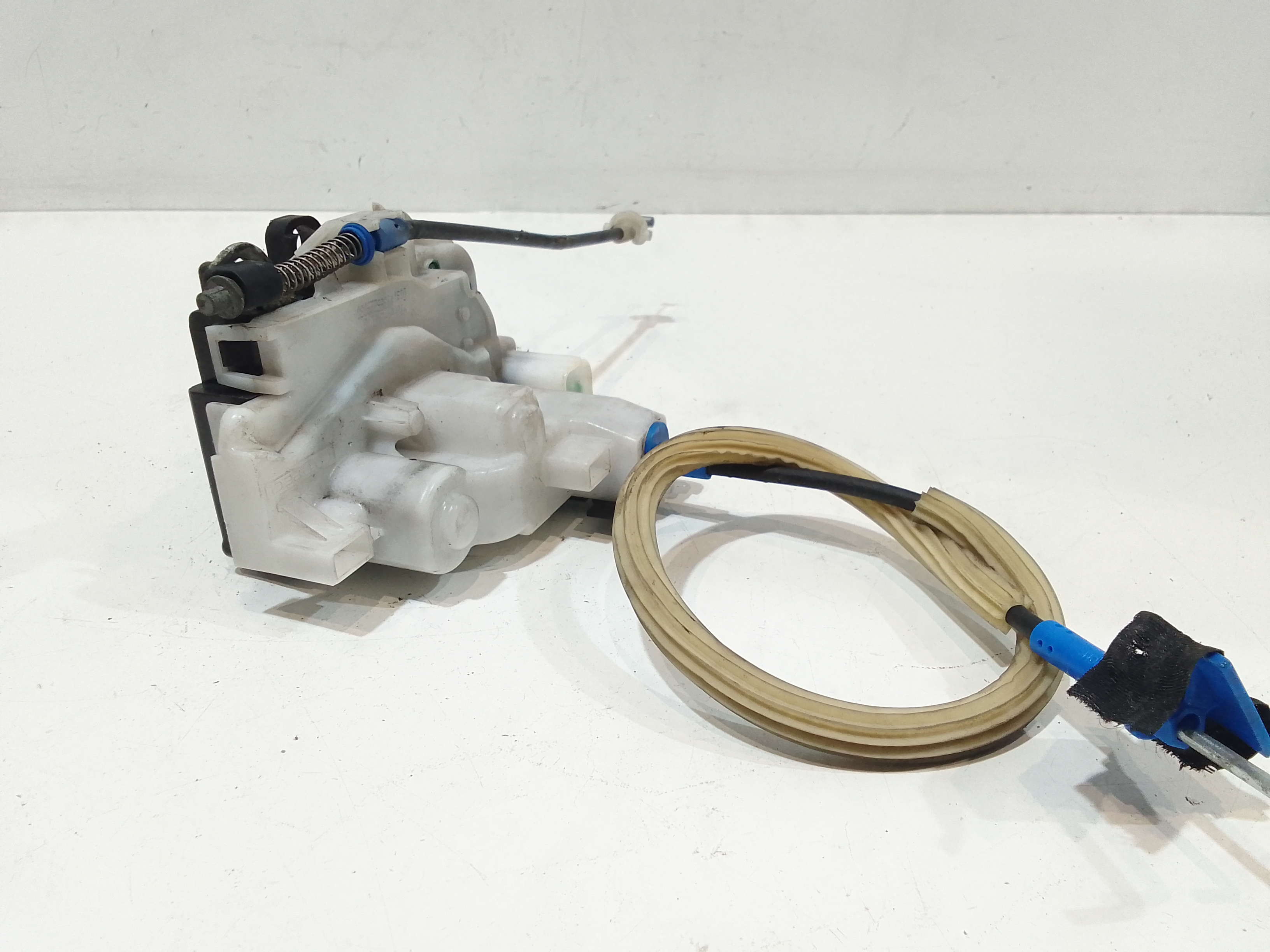 Serratura Anteriore Destra per Peugeot Bipper 1 Serie (2007 - In produzione)