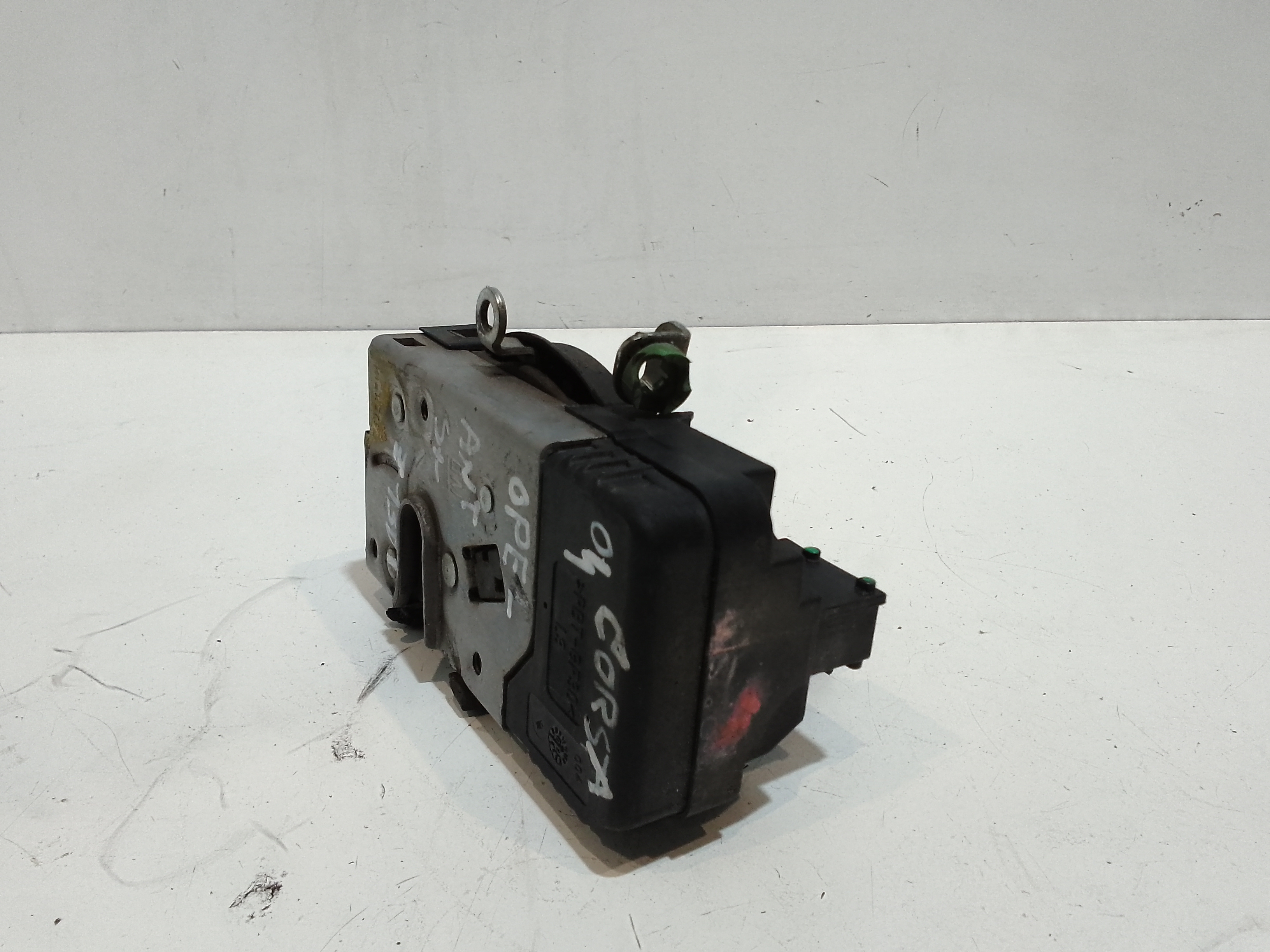 Serratura Anteriore Sinistra per Opel Corsa C 3p 2 Serie (2003 - 2006)