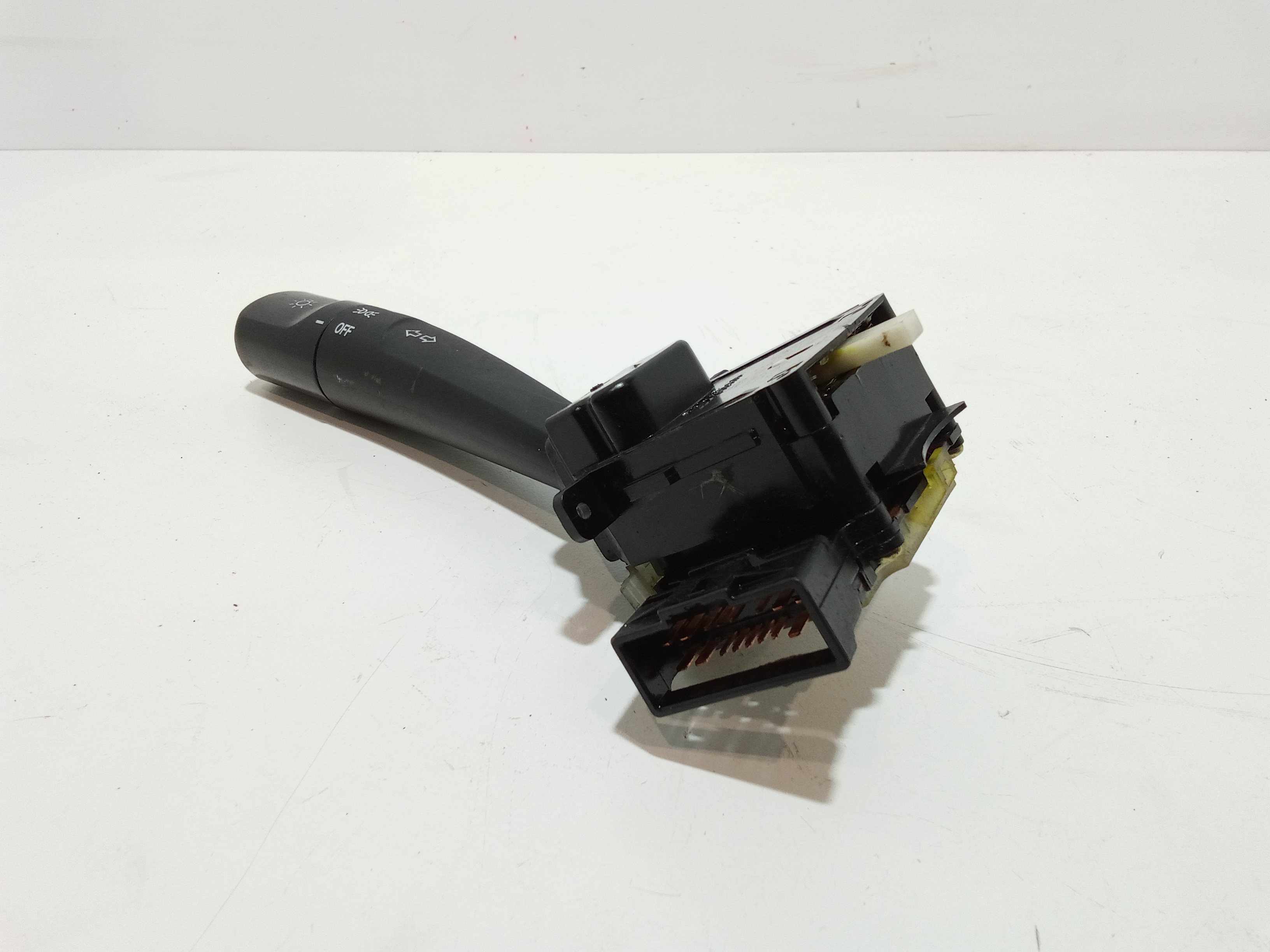 Devioluci sinistro per Ssangyong Rexton 1 Serie (2001 - 2006)